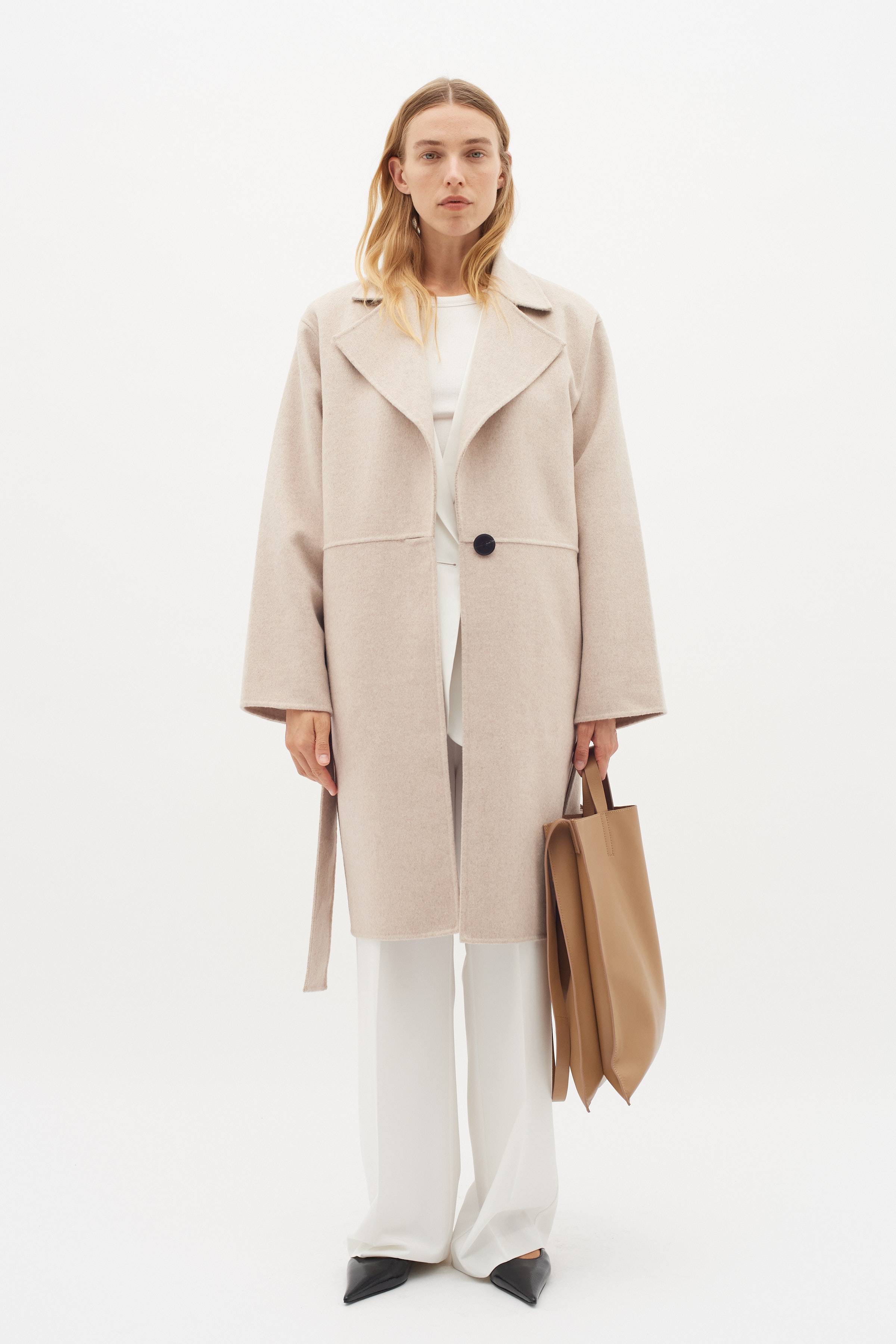 TillaIW Coat LOOKBOOK FRONT 30109489-300002