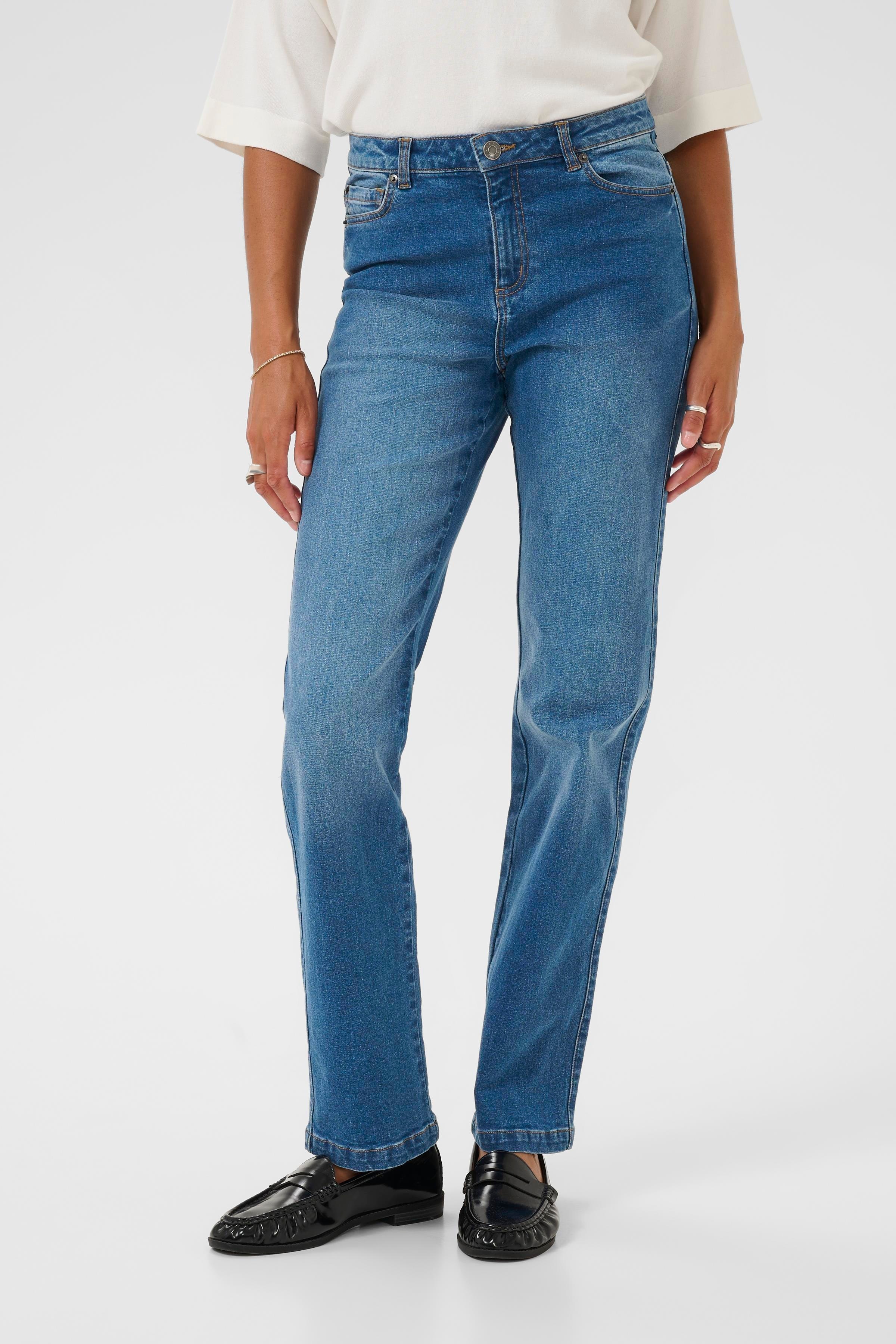 KAmaris Jeans LOOKBOOK FRONT 10510727-102272