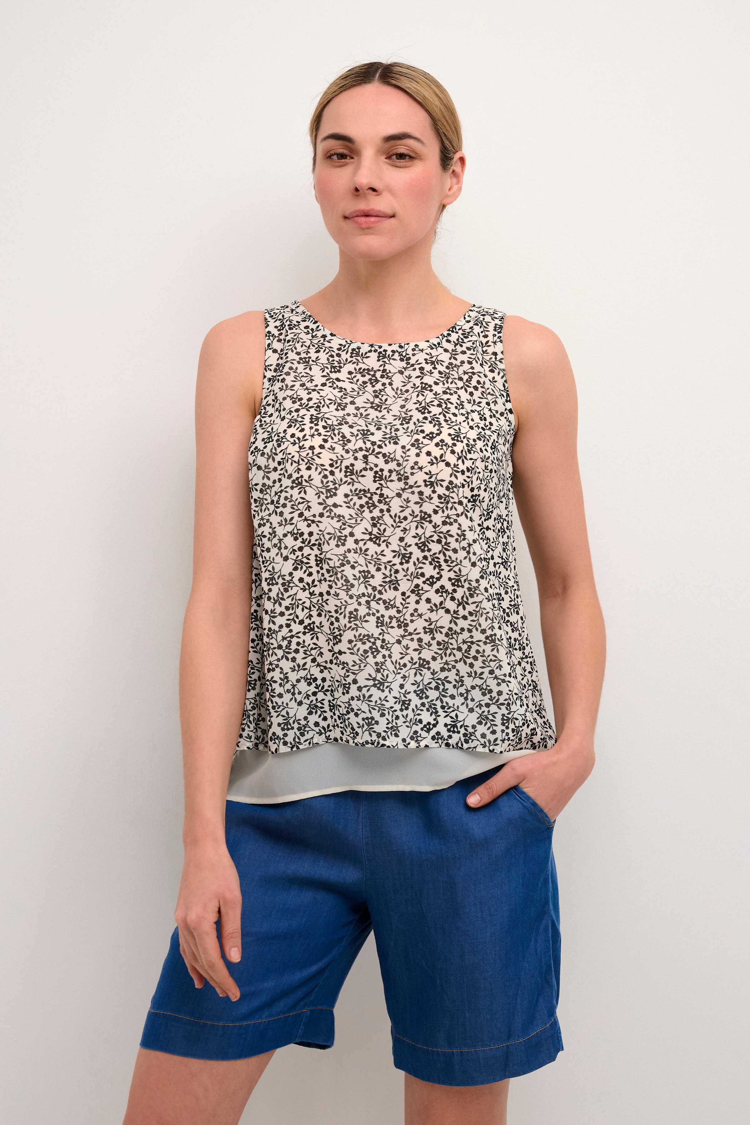 BPcajsa Top i creme brúlee/black deep print polyester | BON&amp;#39;A PARTE