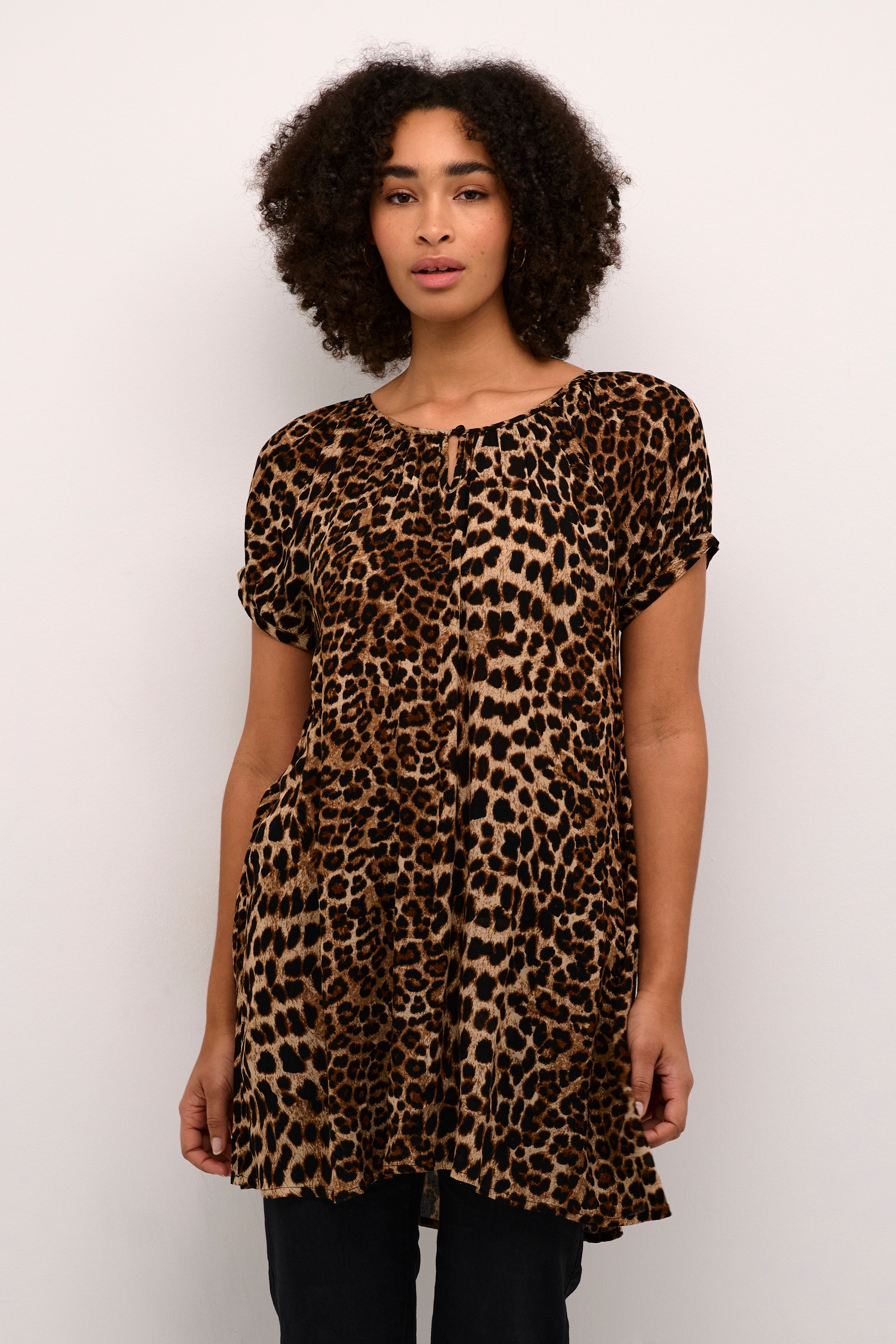 KAamber Leopard Tunic LOOKBOOK FRONT 10508253-105798