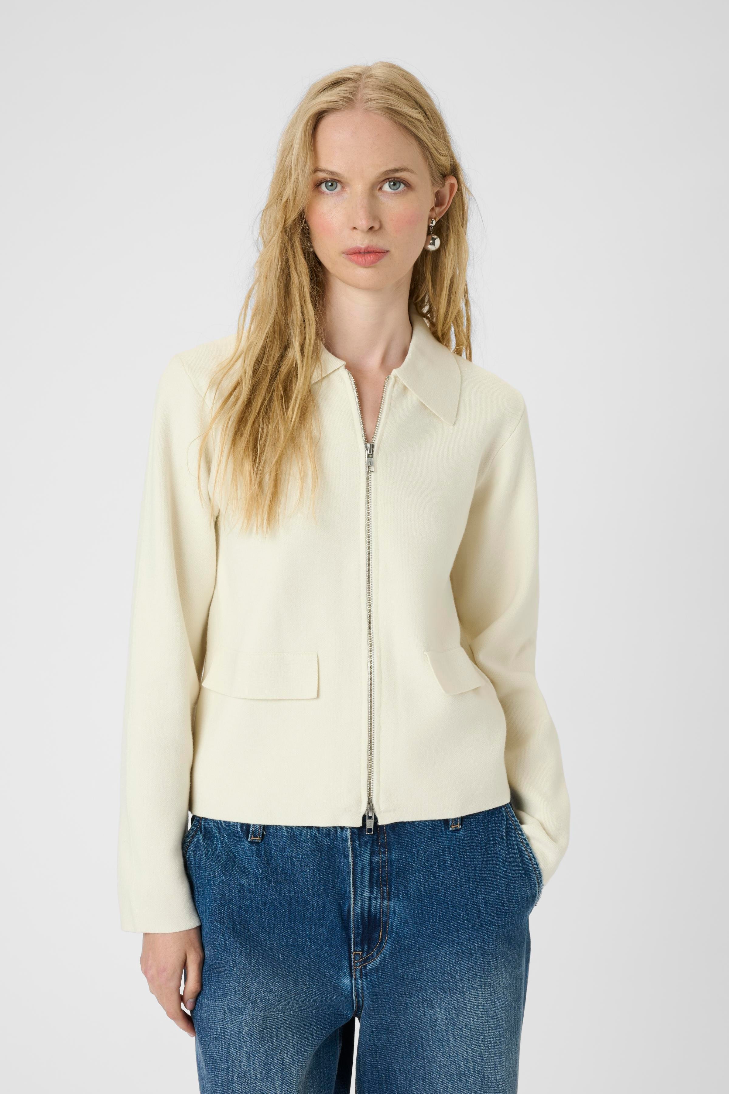 KBAntonella Cardigan LOOKBOOK FRONT 10105543-110103