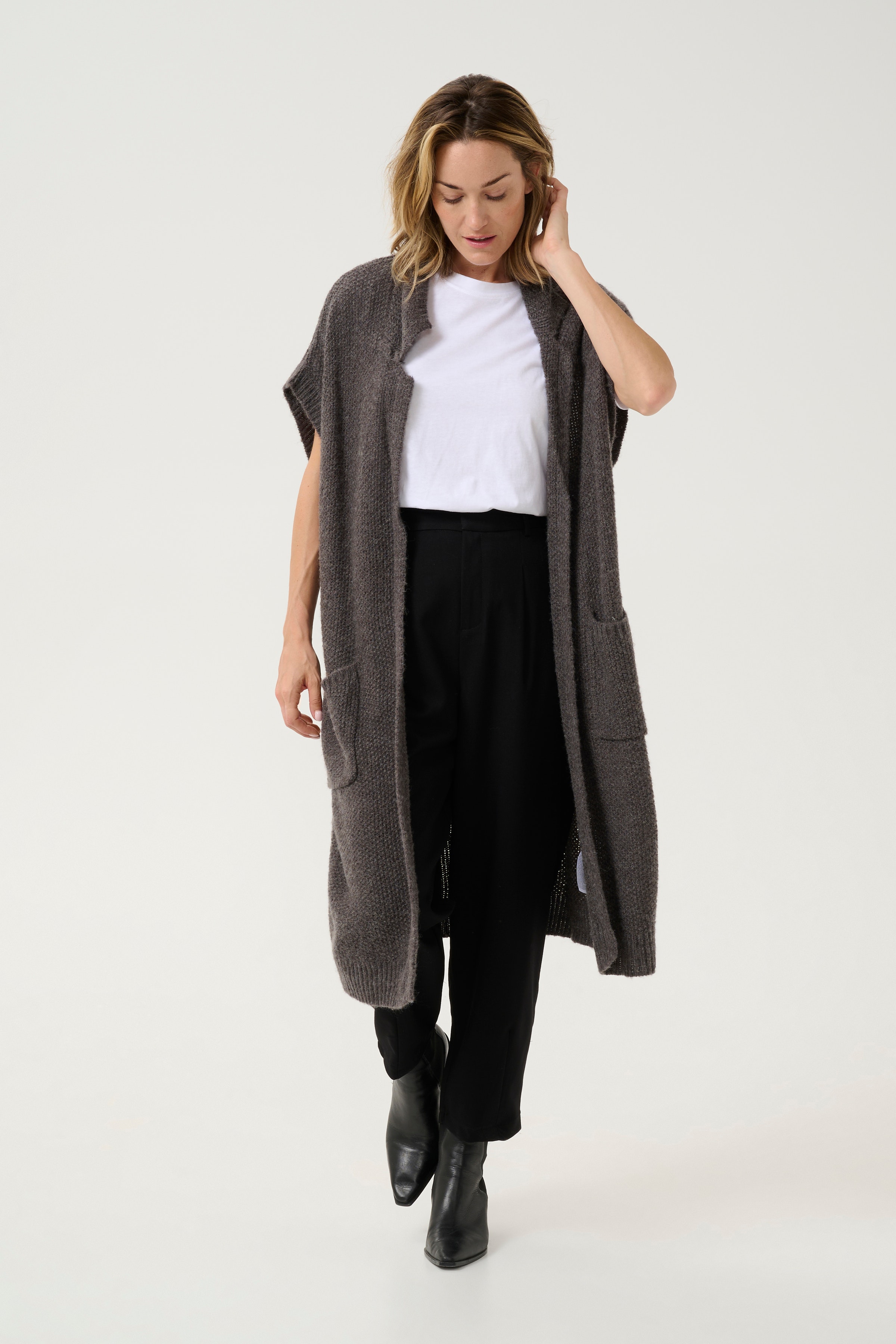 BPfrido Vest LOOKBOOK FRONT 10590572-100125B