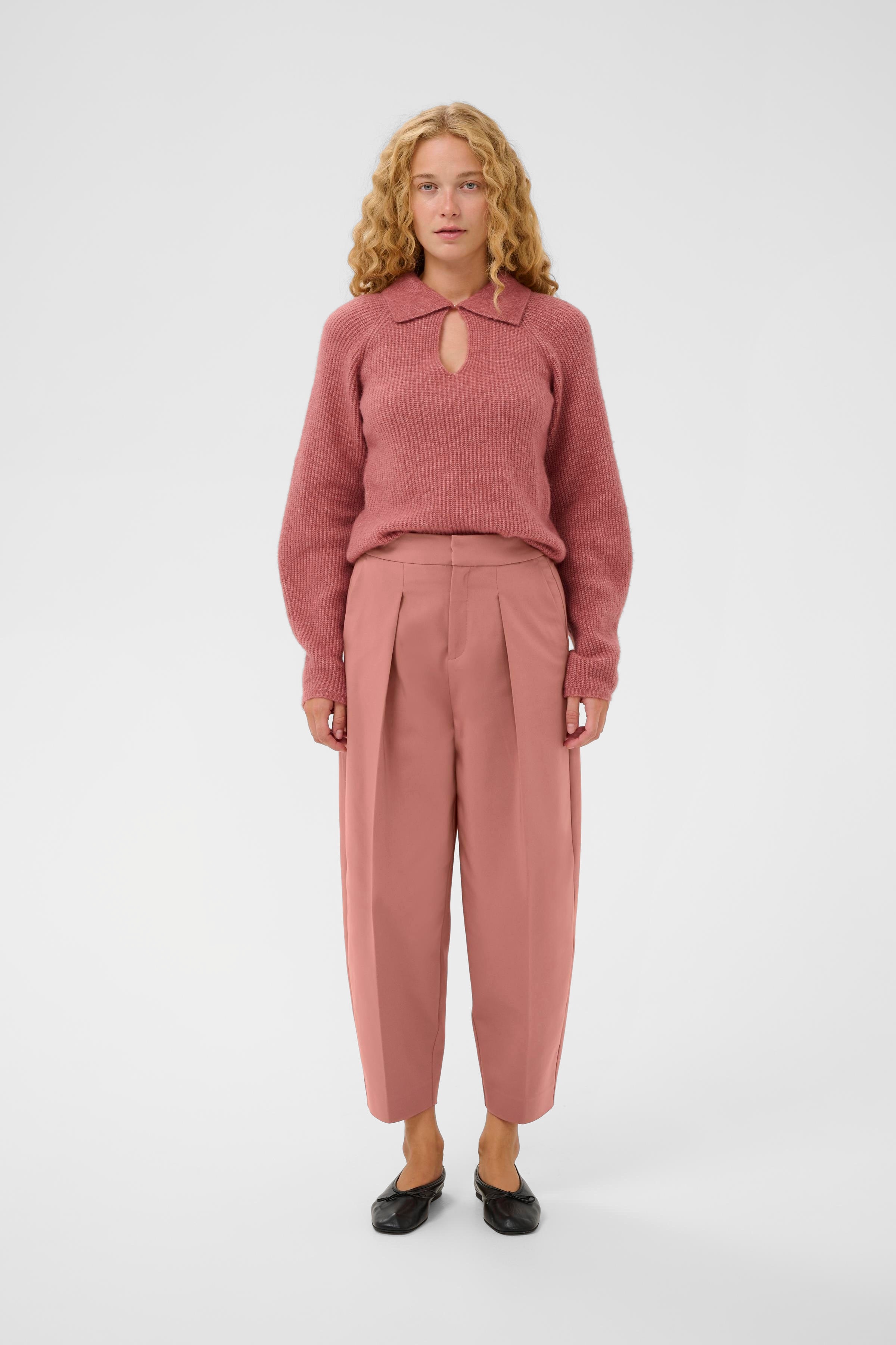 ZellaIW Barrel Bukser LOOKBOOK FRONT 30107207-181435