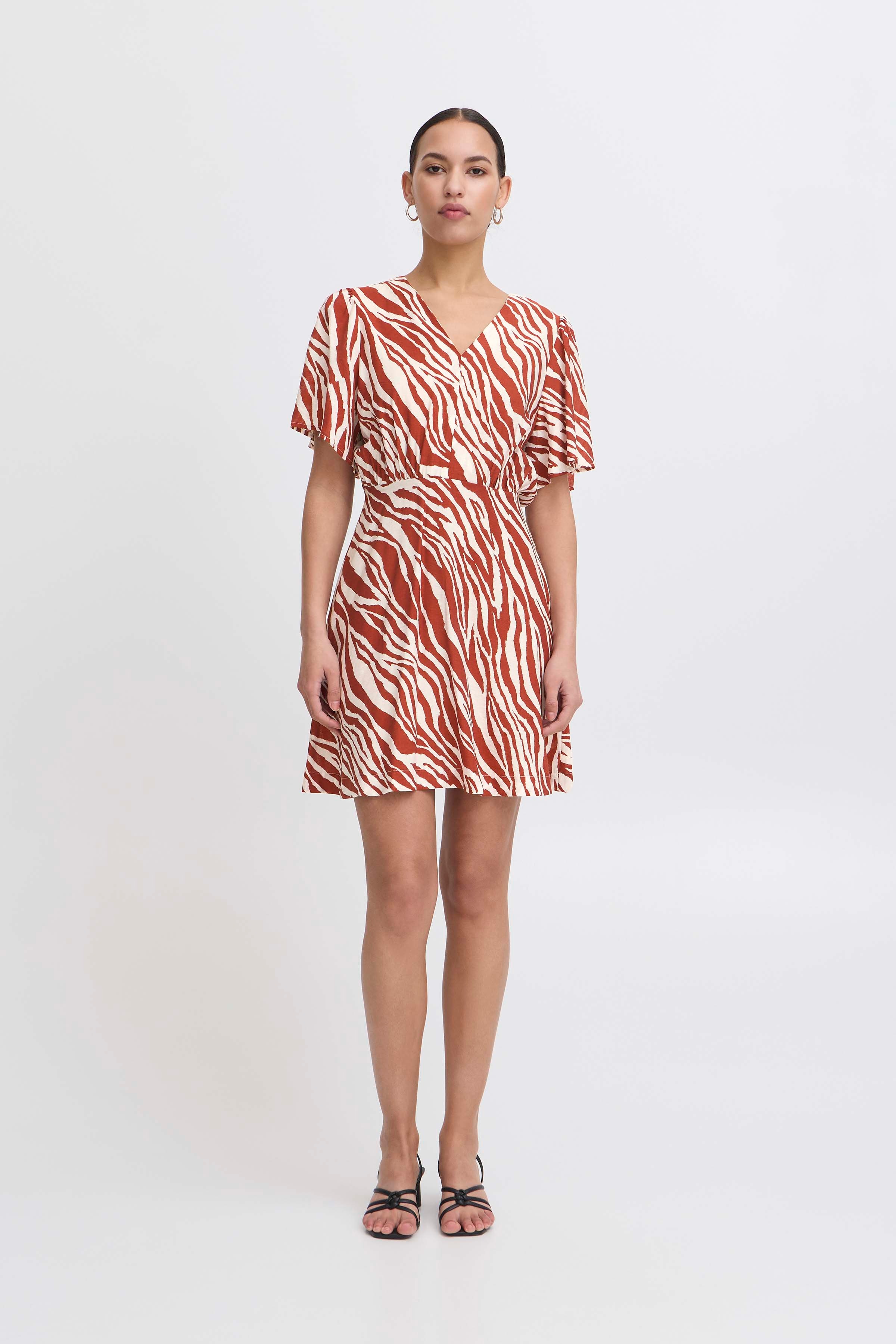 IHYARDEEN Kjole LOOKBOOK FRONT 20123376-204603