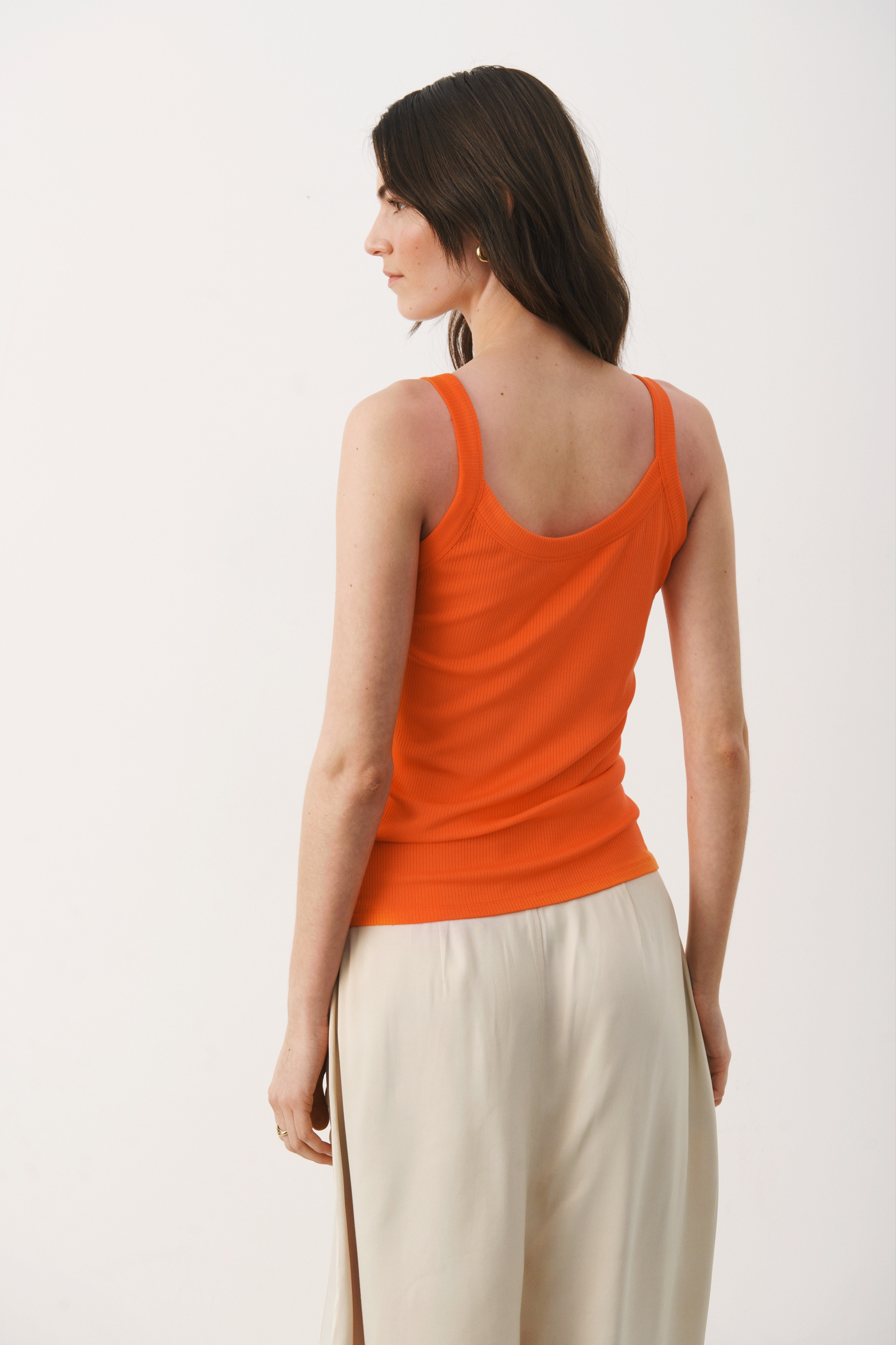 BernaPW Top LOOKBOOK FRONT 30307869-161459