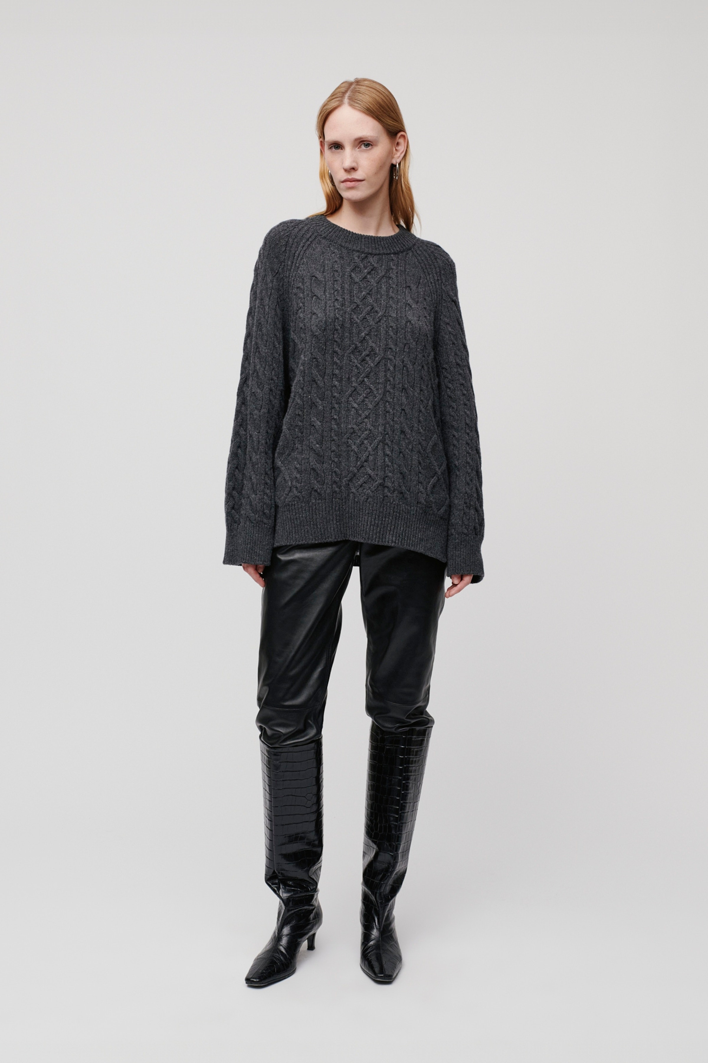 KLARINA Pullover LOOKBOOK FRONT 30600377-GY949