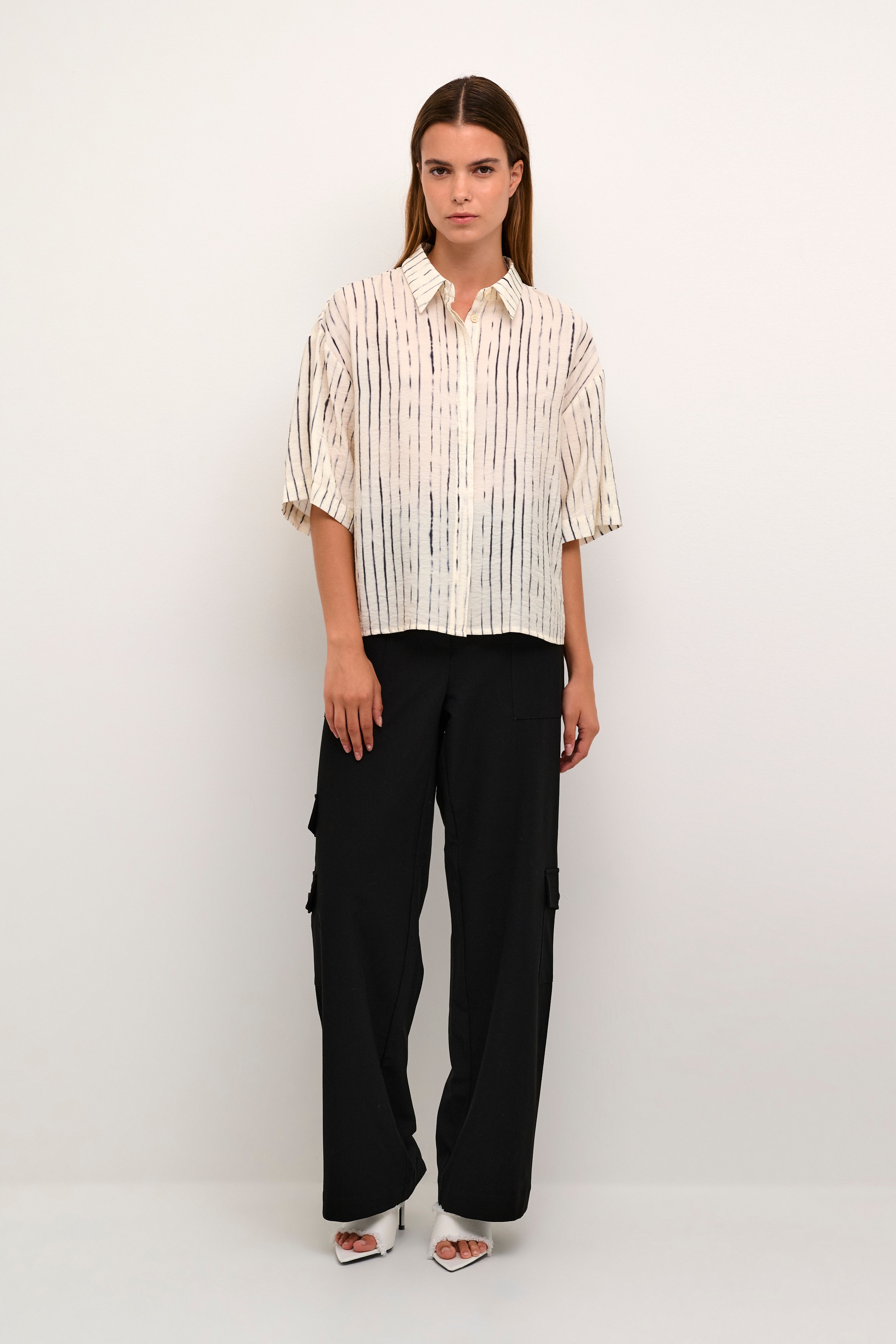 OslaKB Shirt LOOKBOOK FRONT 10104963-105881