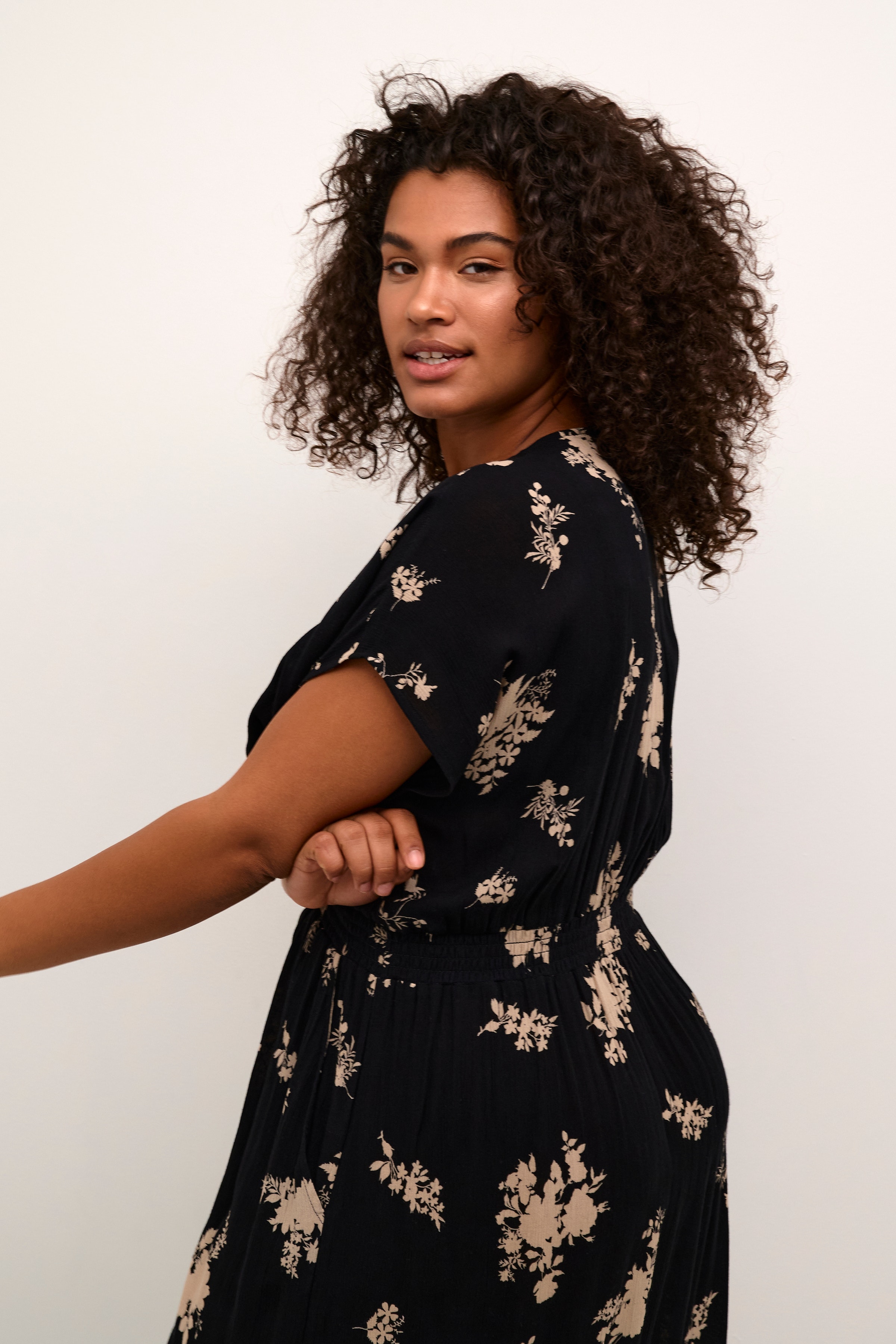 KCjenna Jurk LOOKBOOK DETAIL 10582528-106367
