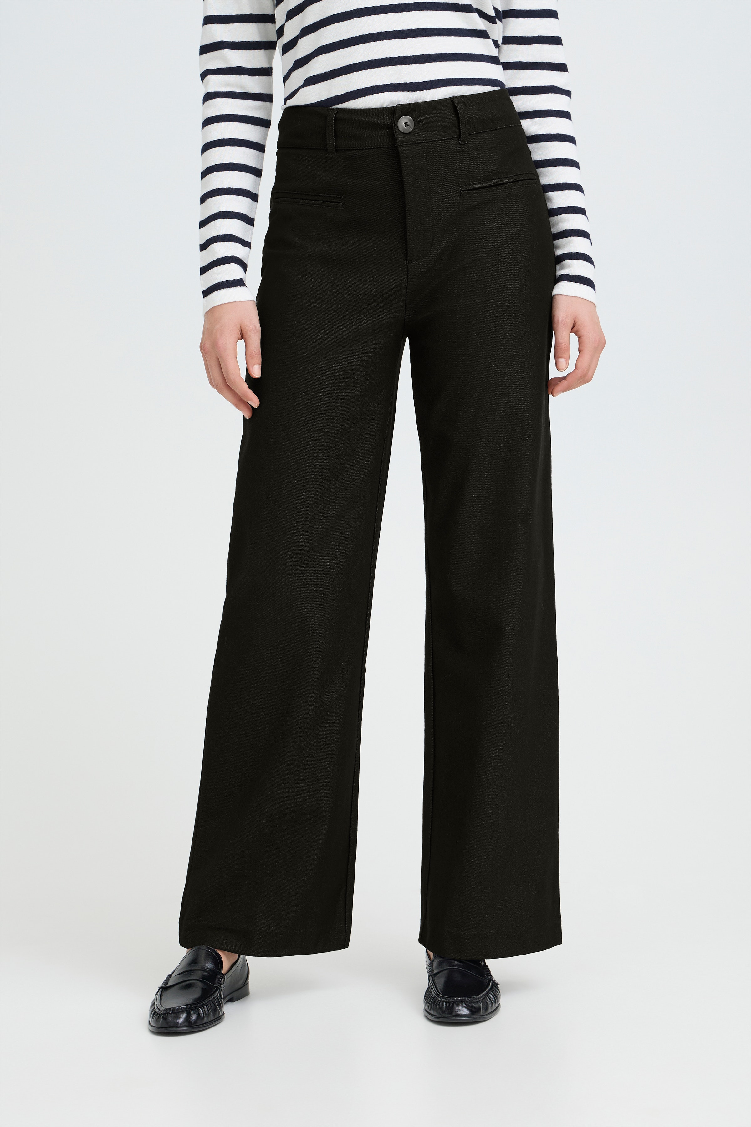 IHKATE Hose LOOKBOOK FRONT 20124291-900004306