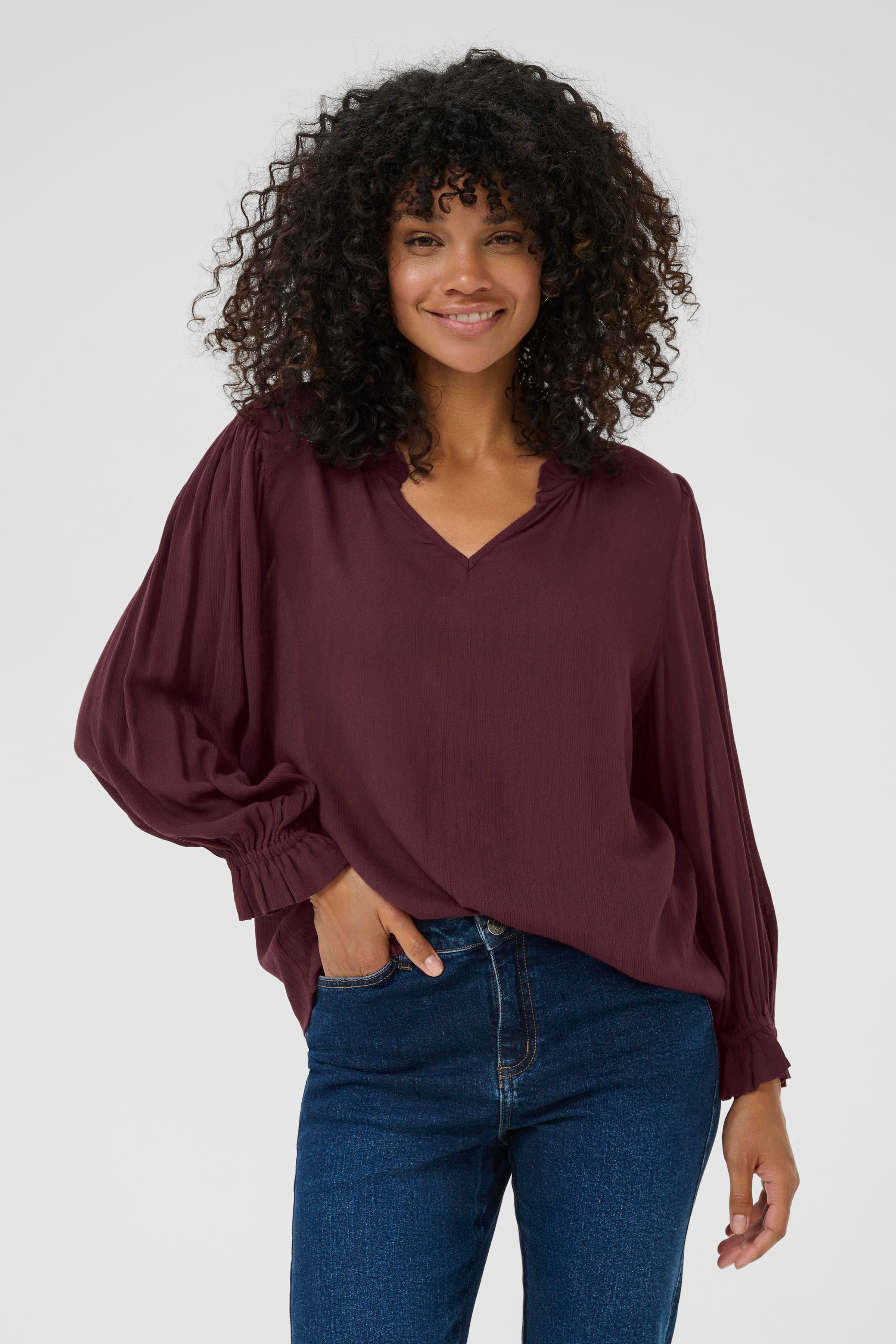 KAliv Bluse LOOKBOOK FRONT 10510746-191528
