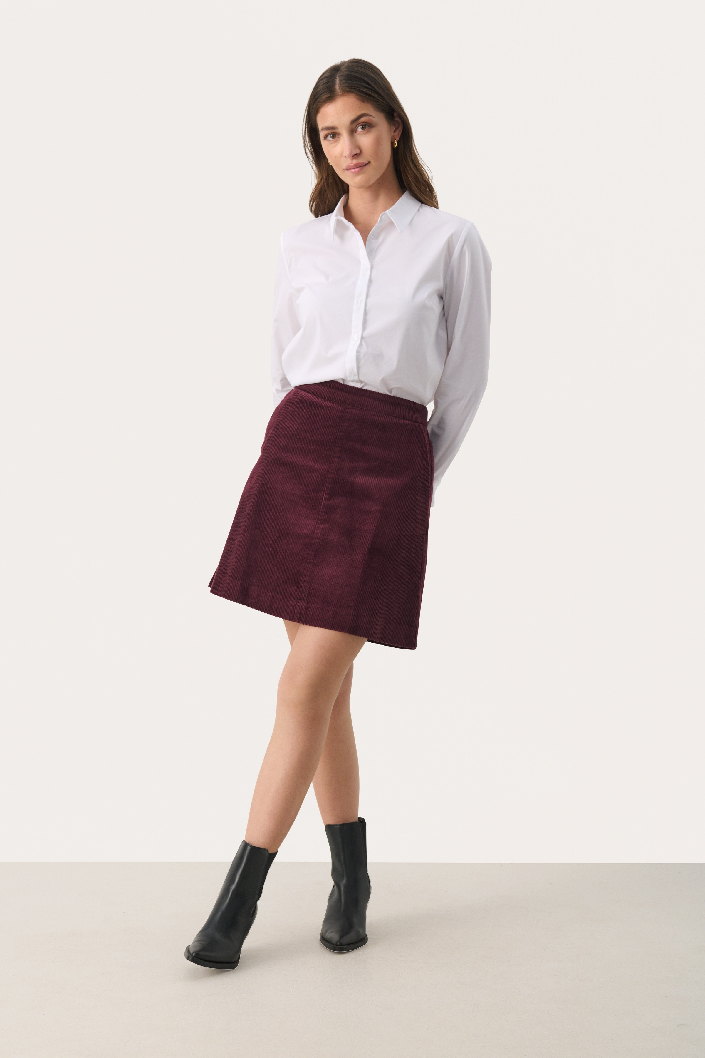 LingsPW Kjol LOOKBOOK FRONT 30307449-192118