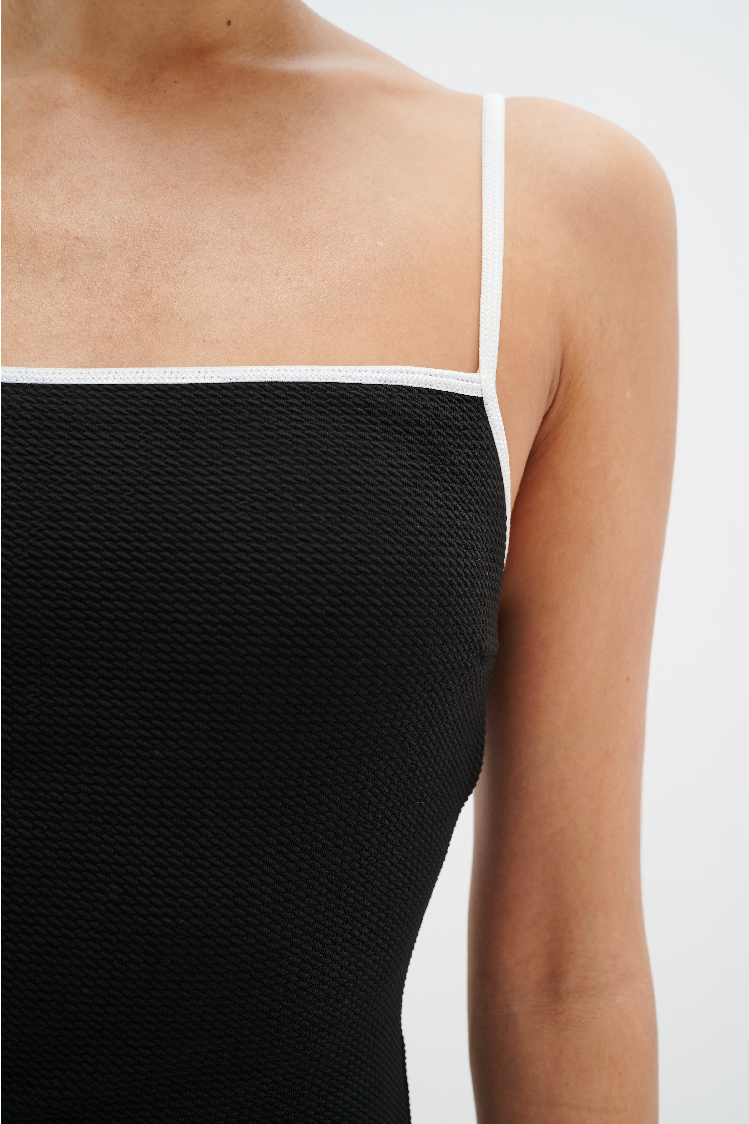 ValeneIW Bademode LOOKBOOK DETAIL 30108364-194008