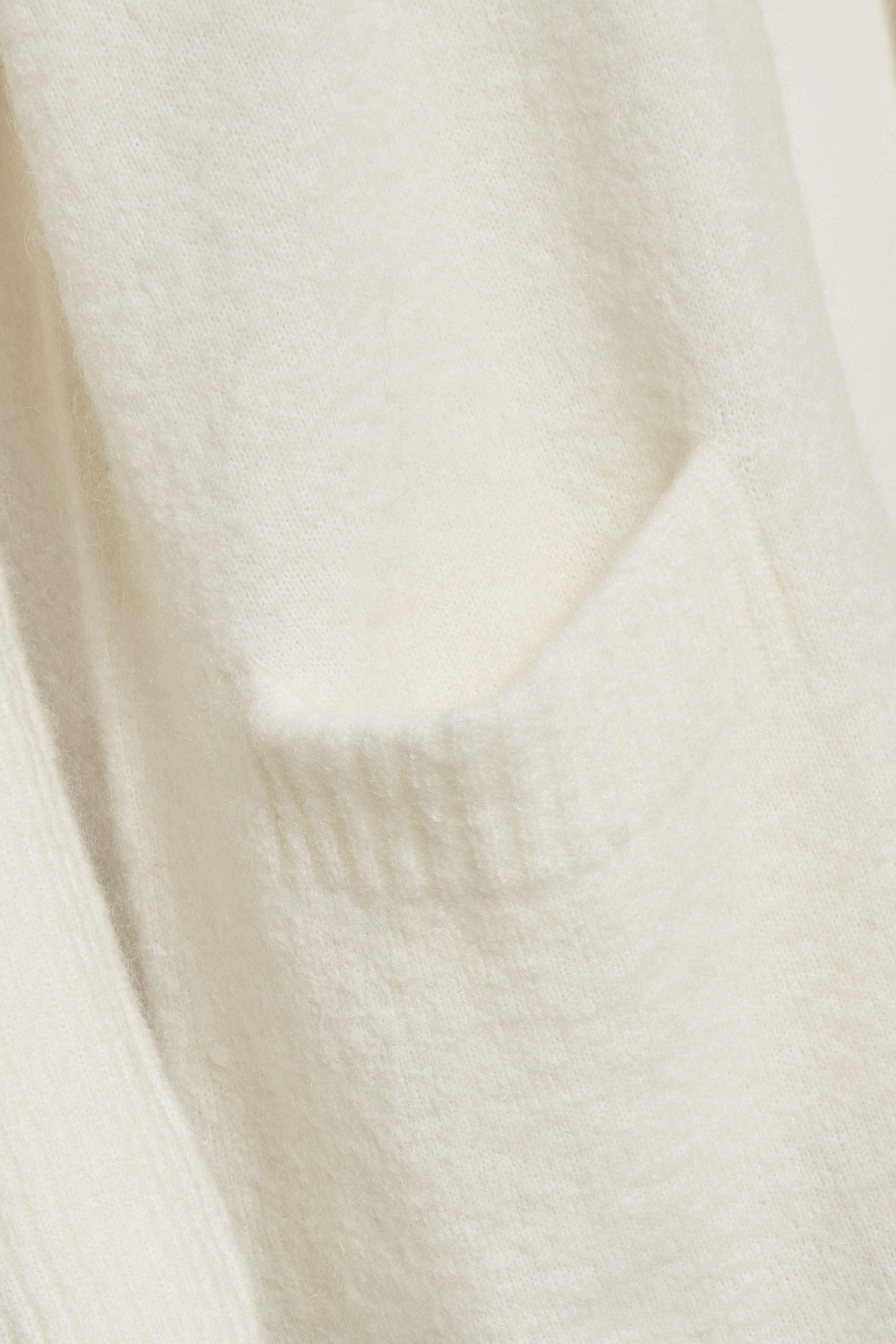 Kiki Kort Cardigan SO19 PACK FRONT 30103939-10051