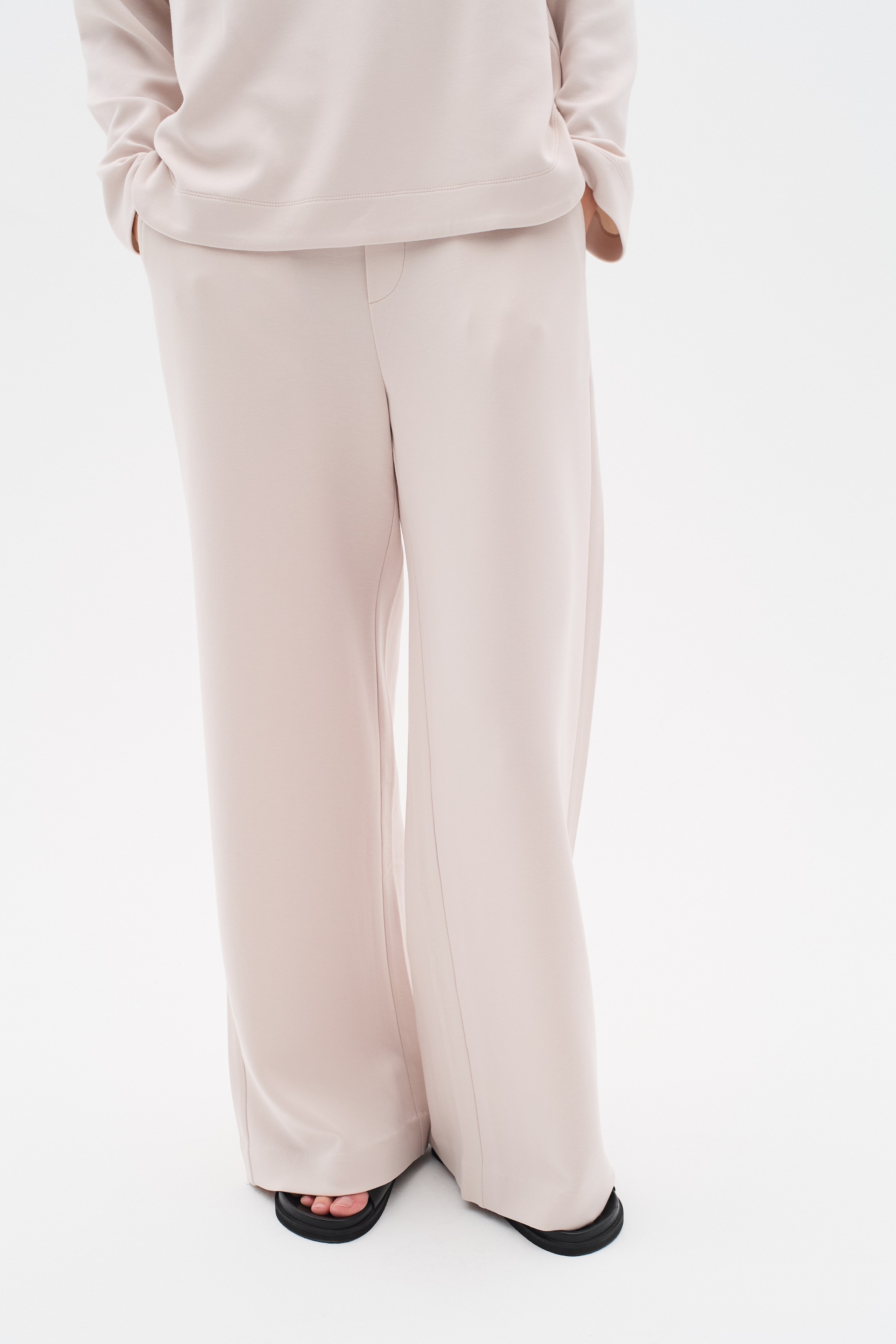 GincentIW Trousers LOOKBOOK FRONT 30108653-130400