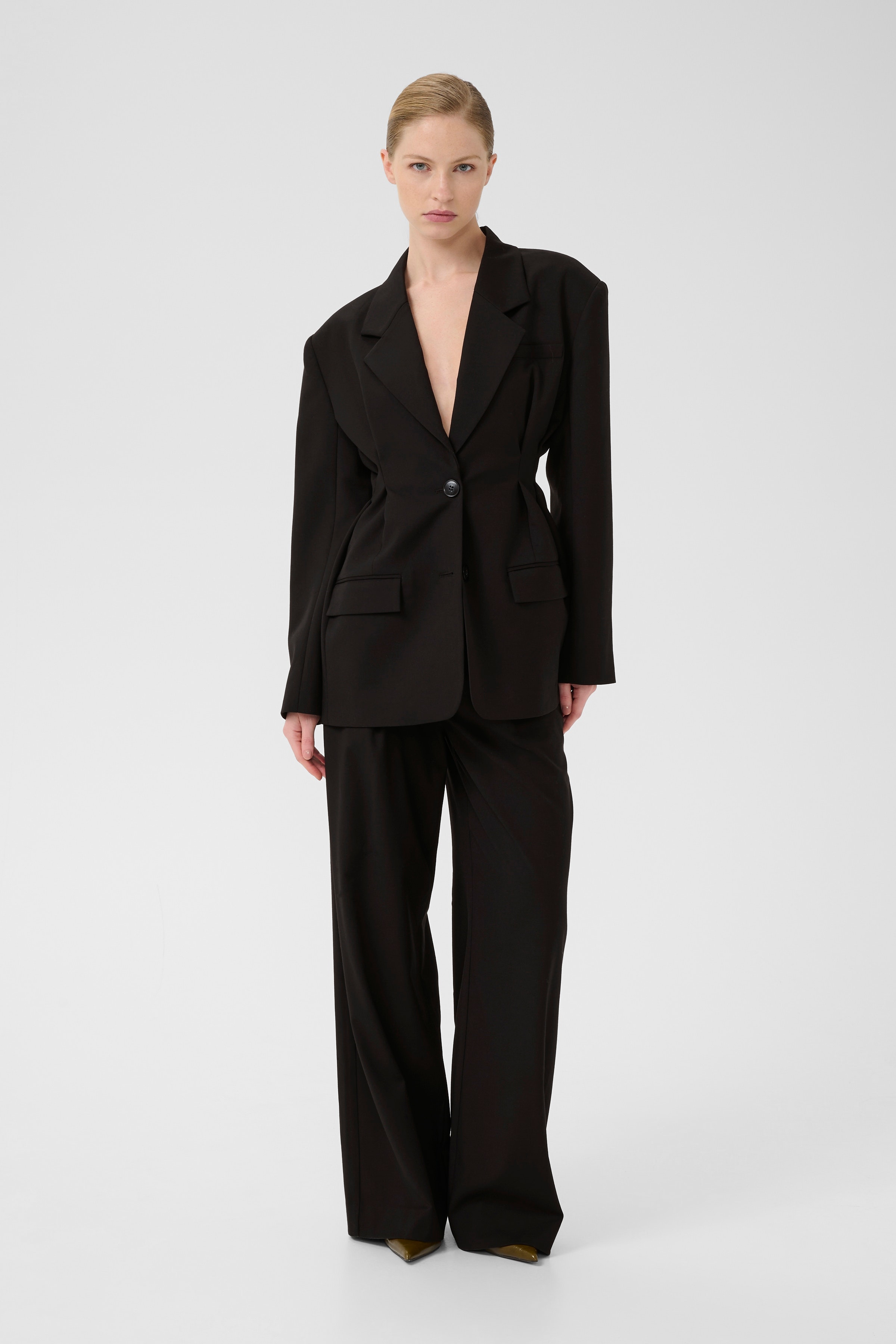 GZpaula Blazer LOOKBOOK FRONT 10910626-100017