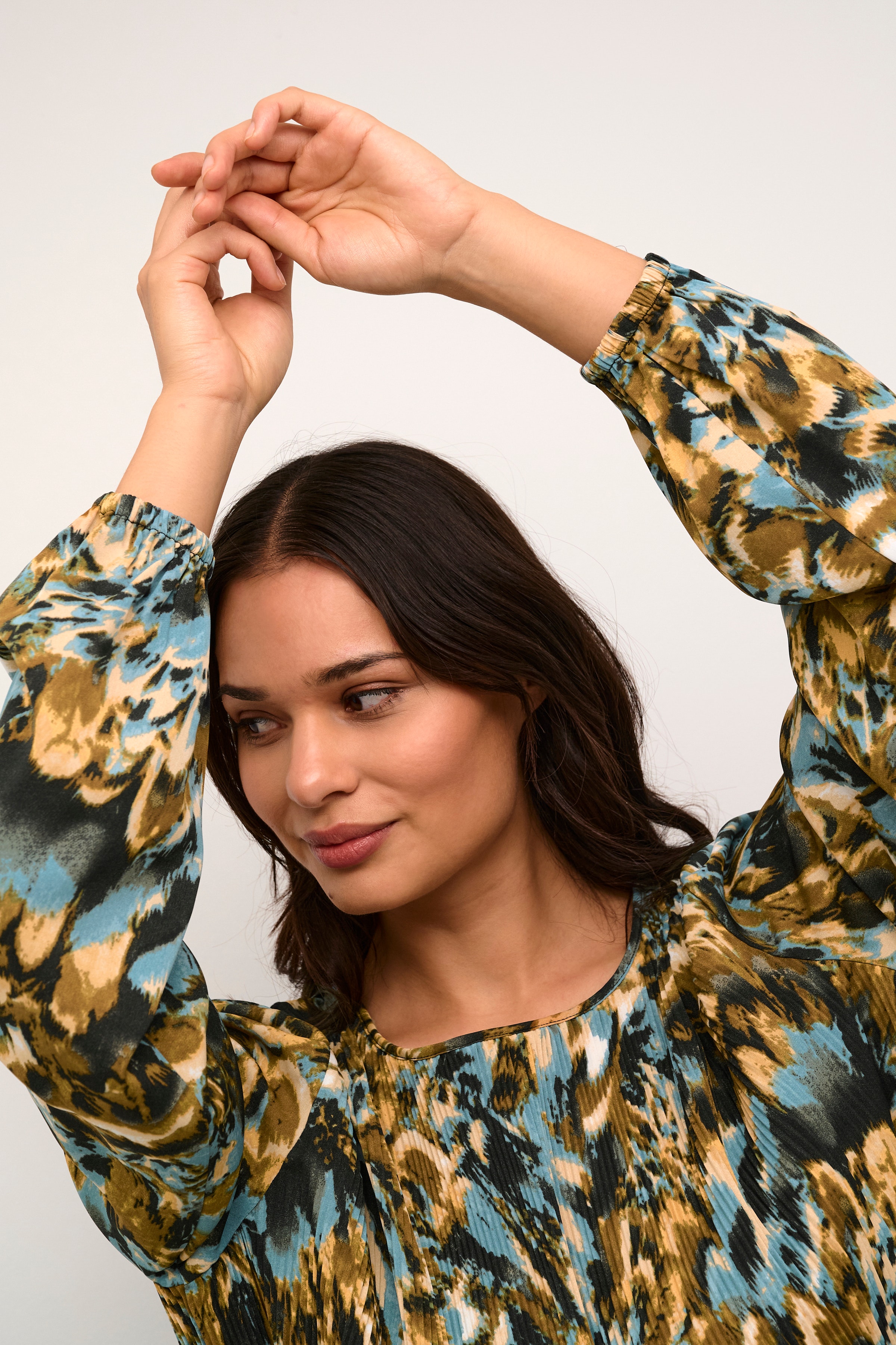 BPlaura Blouse LOOKBOOK DETAIL 10590612-105561B