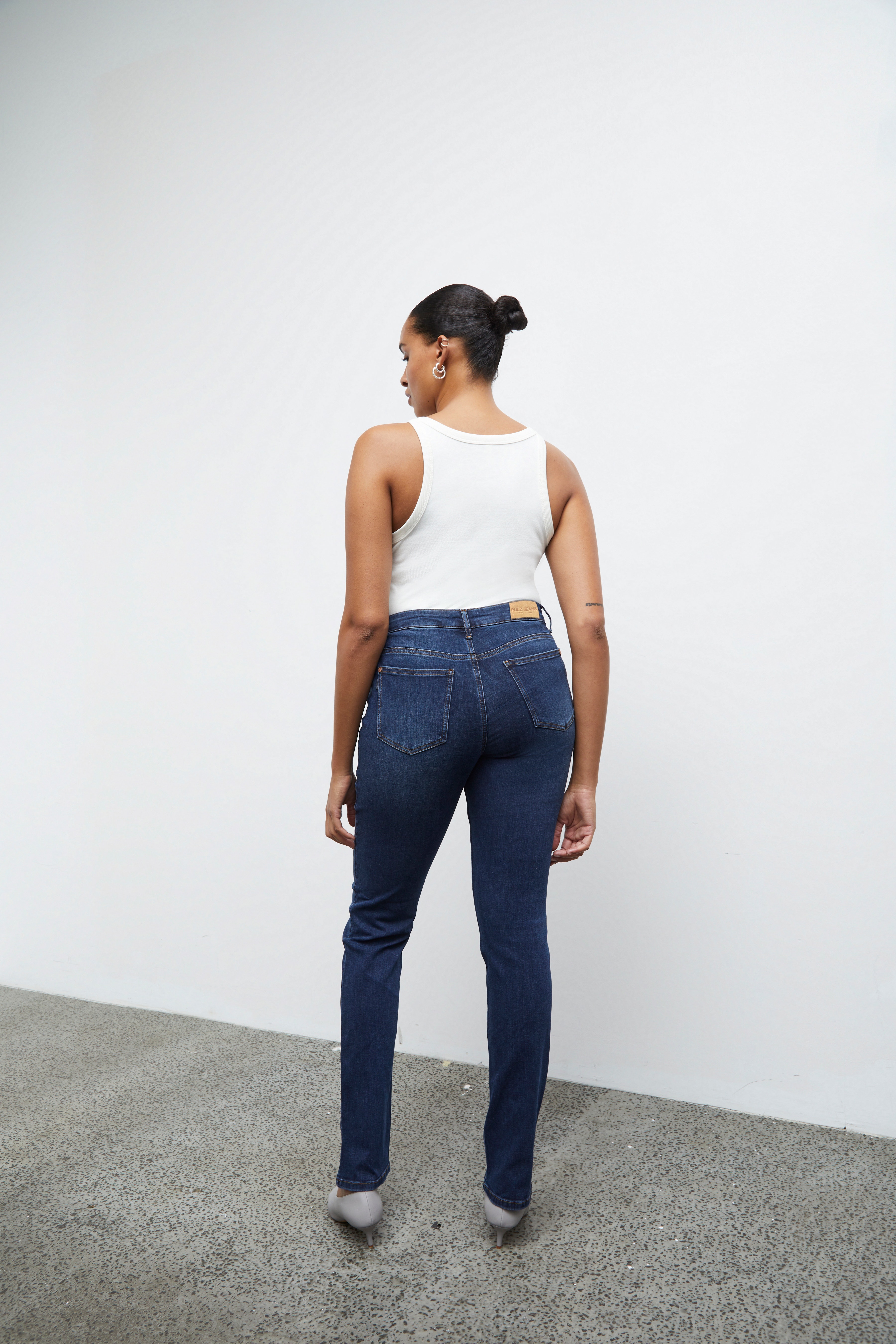 PZEMMA HW Jeans Medium Straight Leg LOCATION NONE 50206336-200002