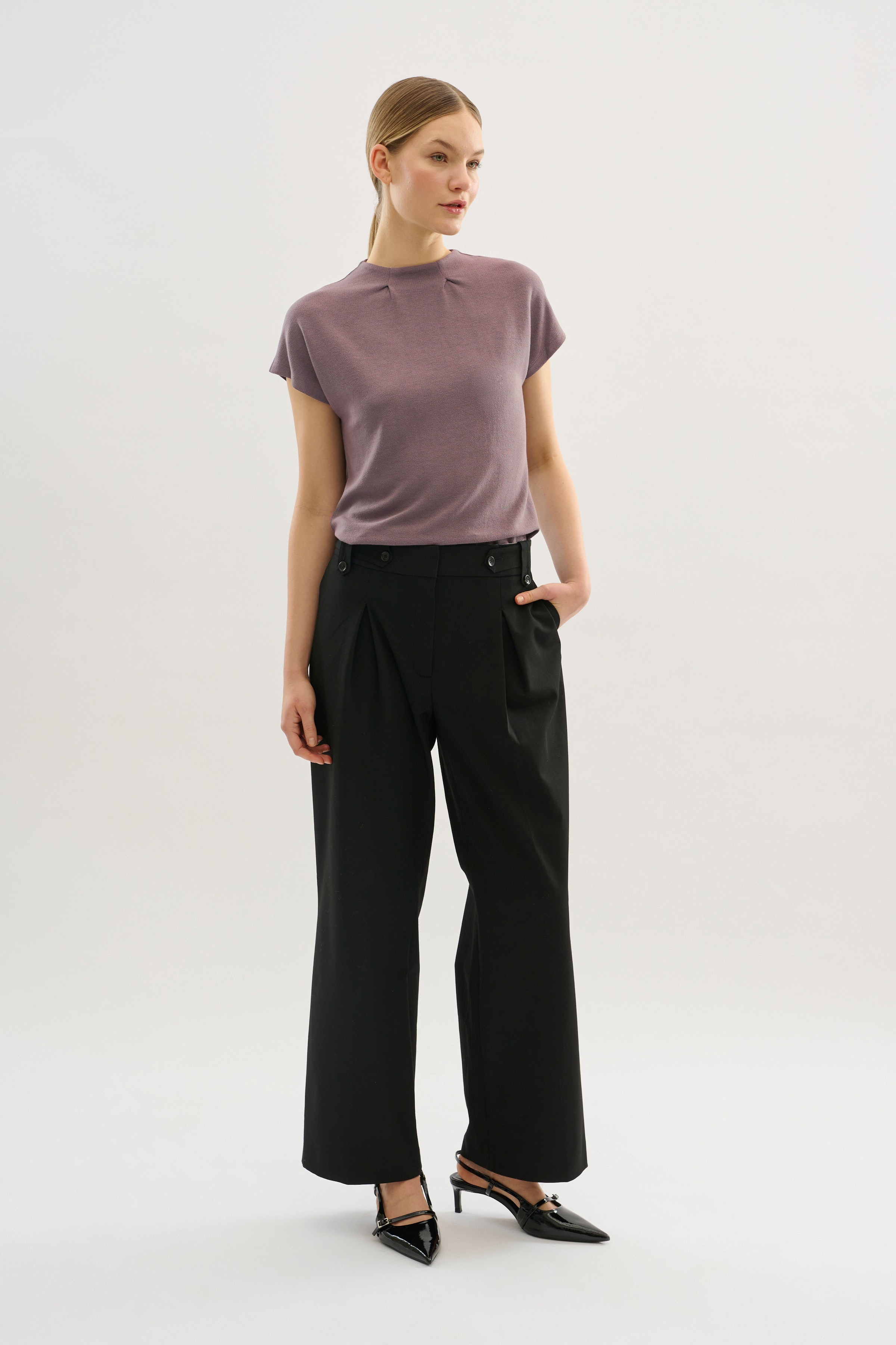Dandy T-shirt LOOKBOOK FRONT 10102010-183907