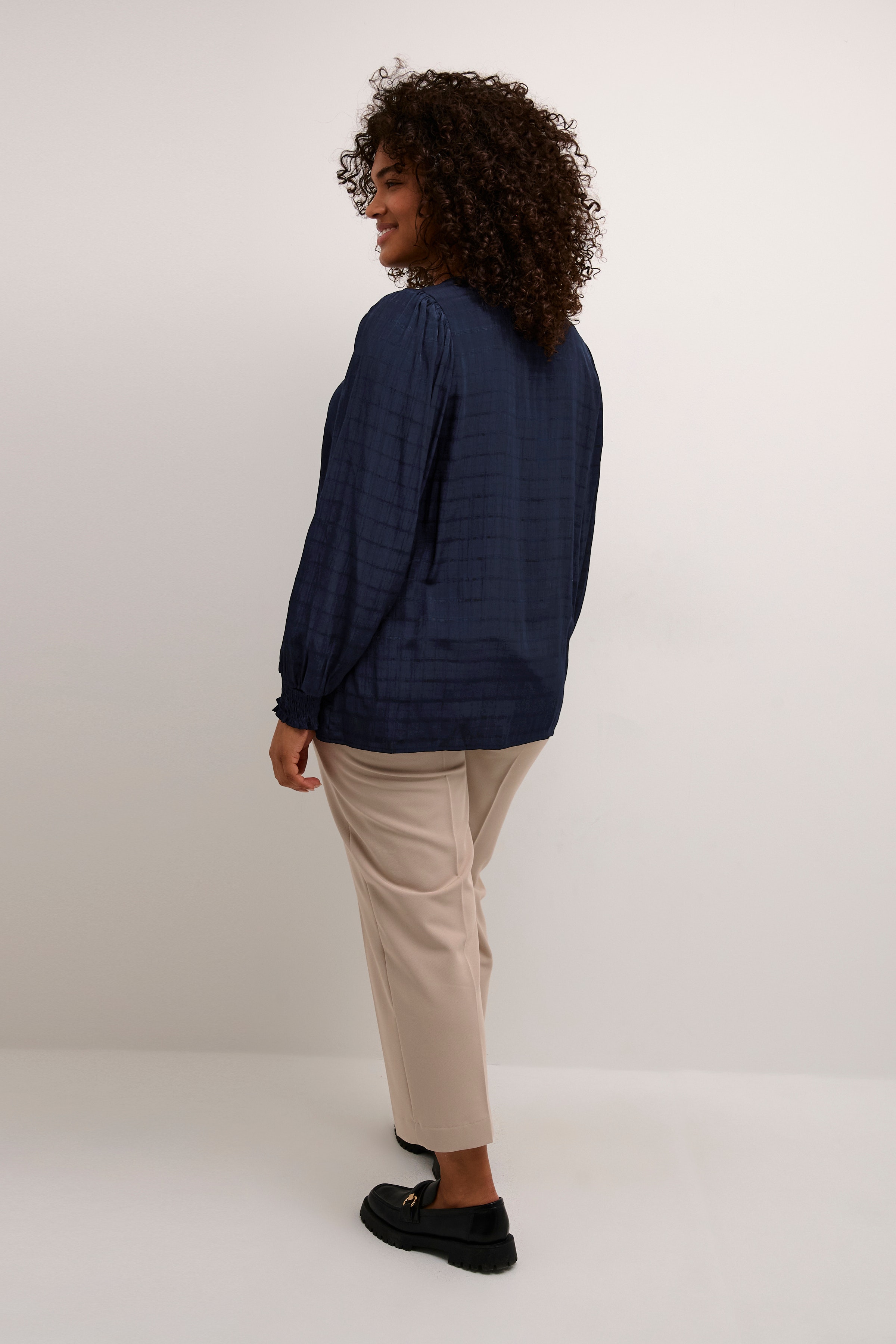 KClisana Blouse LOOKBOOK BACK 10581967-194020