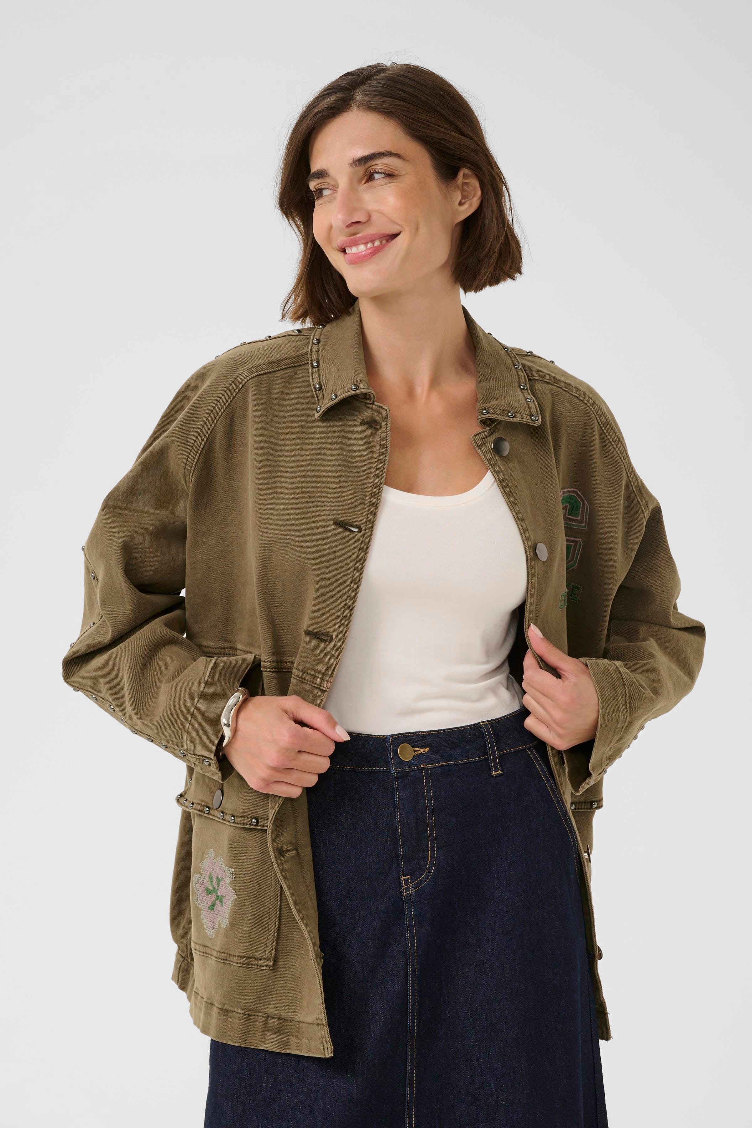 CUsmarta Jacket with embroidery LOOKBOOK FRONT 50112738-181016