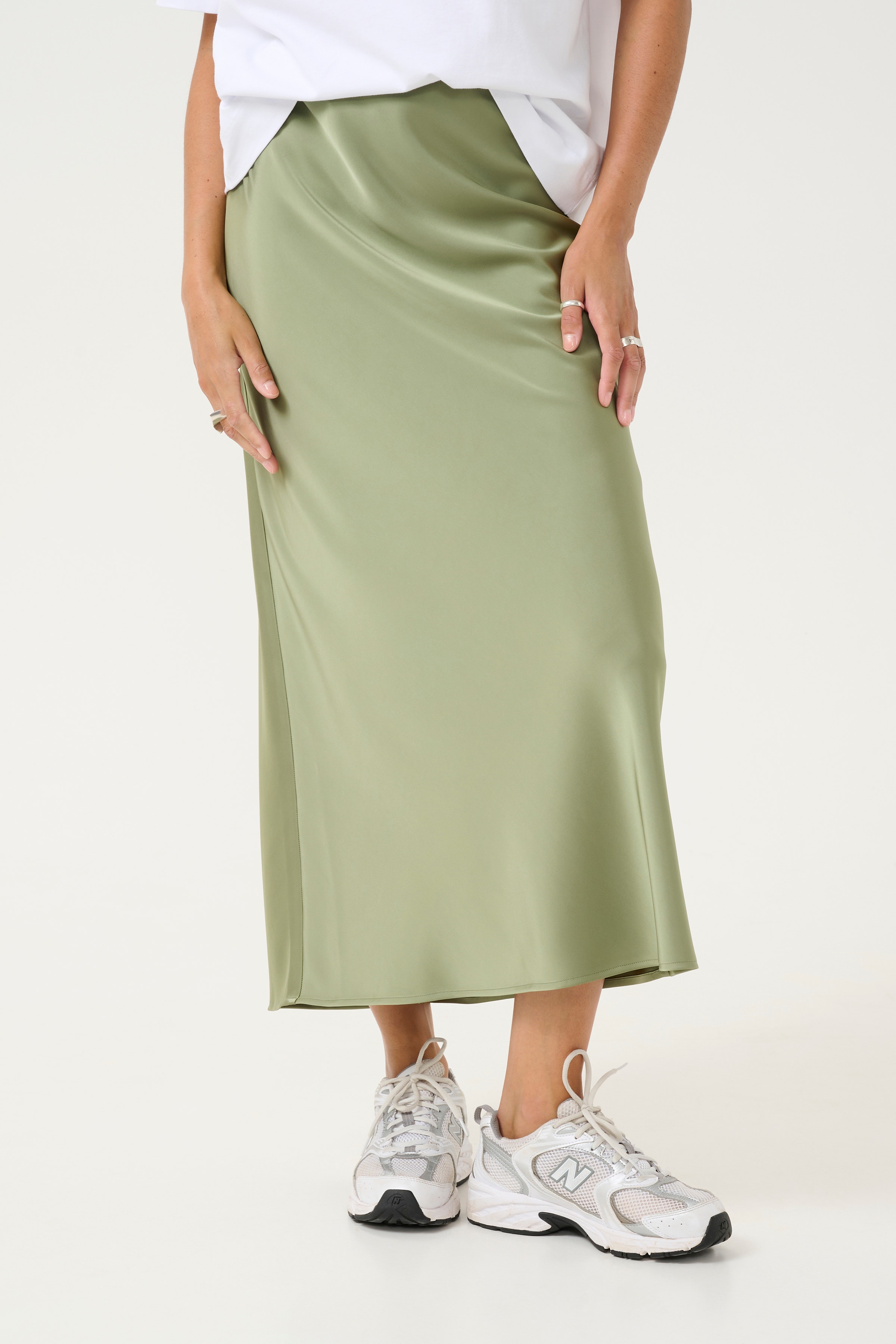 KAhill Skirt LOOKBOOK FRONT 10509575-170115