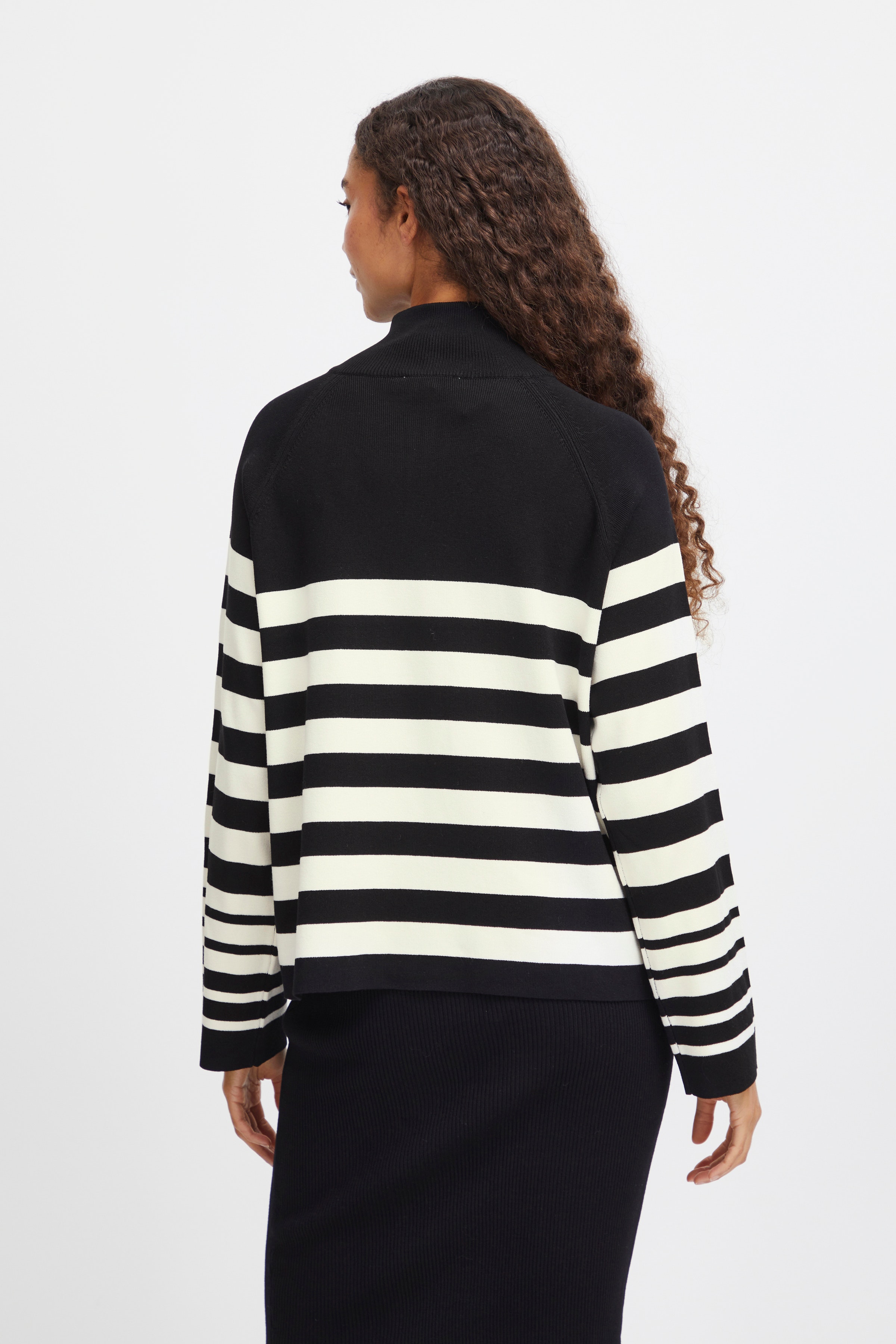 BYMMORLA Pullover LOOKBOOK BACK 20815310-200453