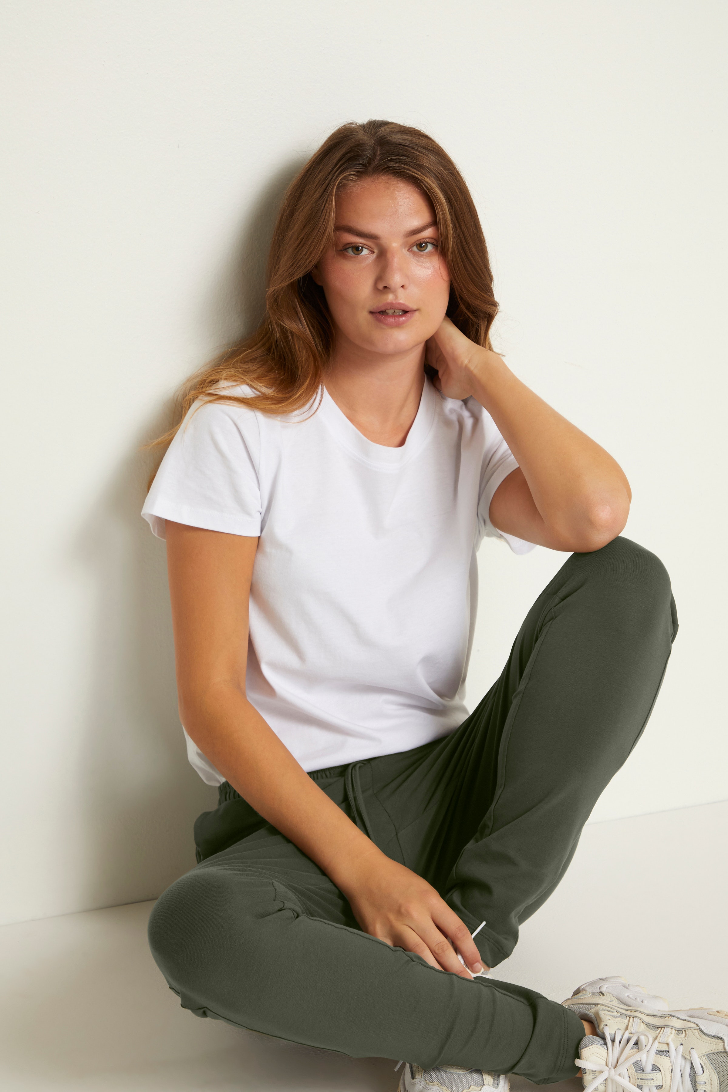 Linda Trousers LOOKBOOK DETAIL 10550279-50947