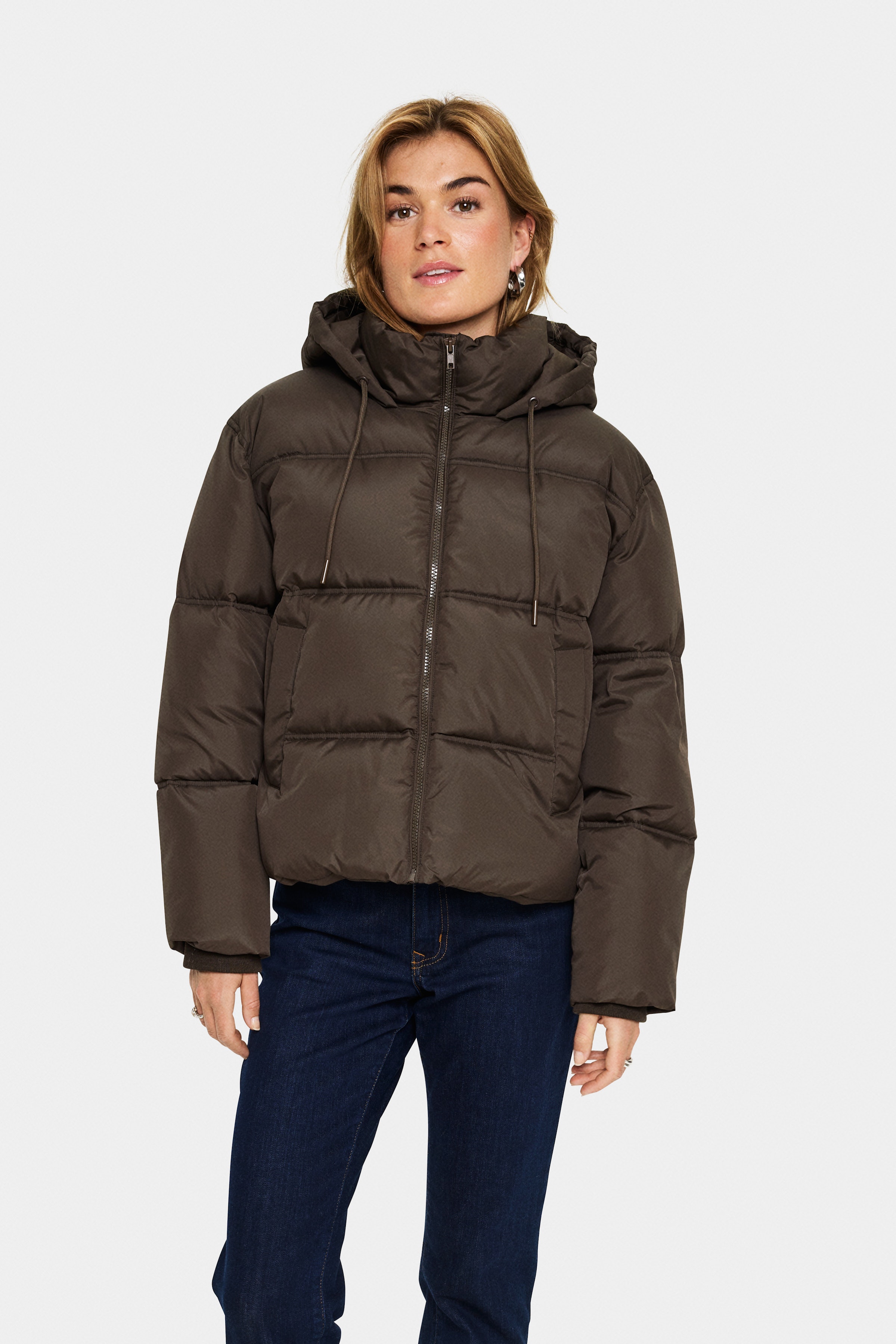 FeySZ Ytterplagg LOOKBOOK FRONT 30513440-190912