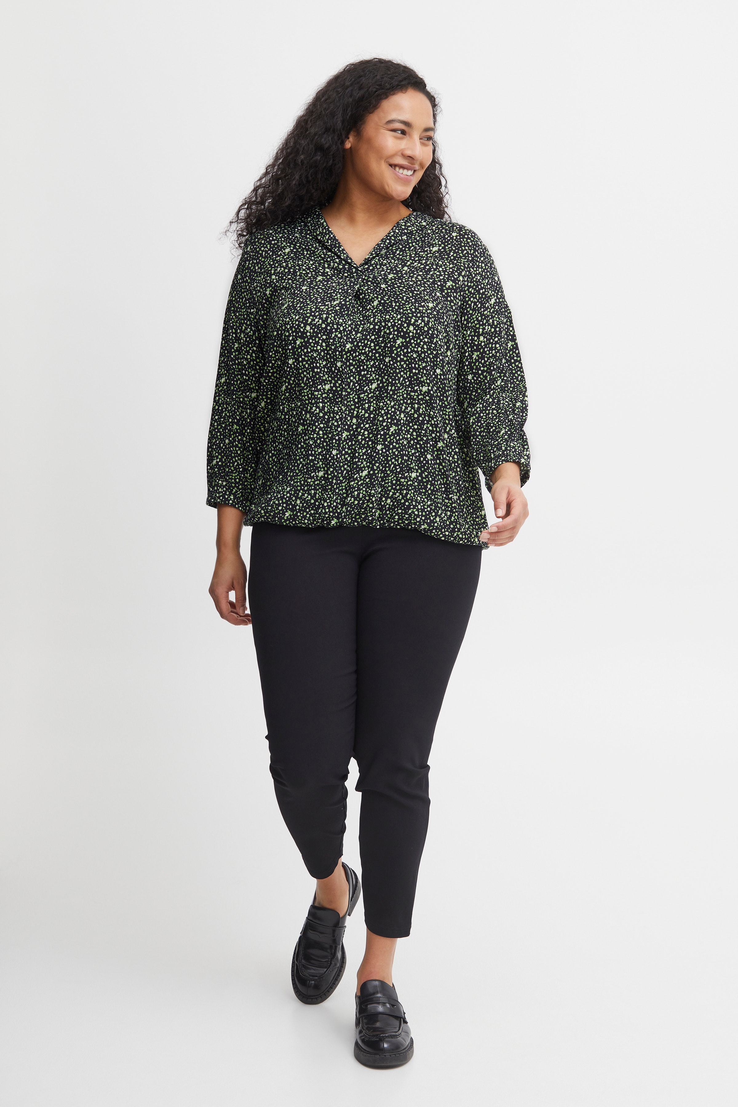 FPELISE Blus LOOKBOOK FRONT 20612106-201859
