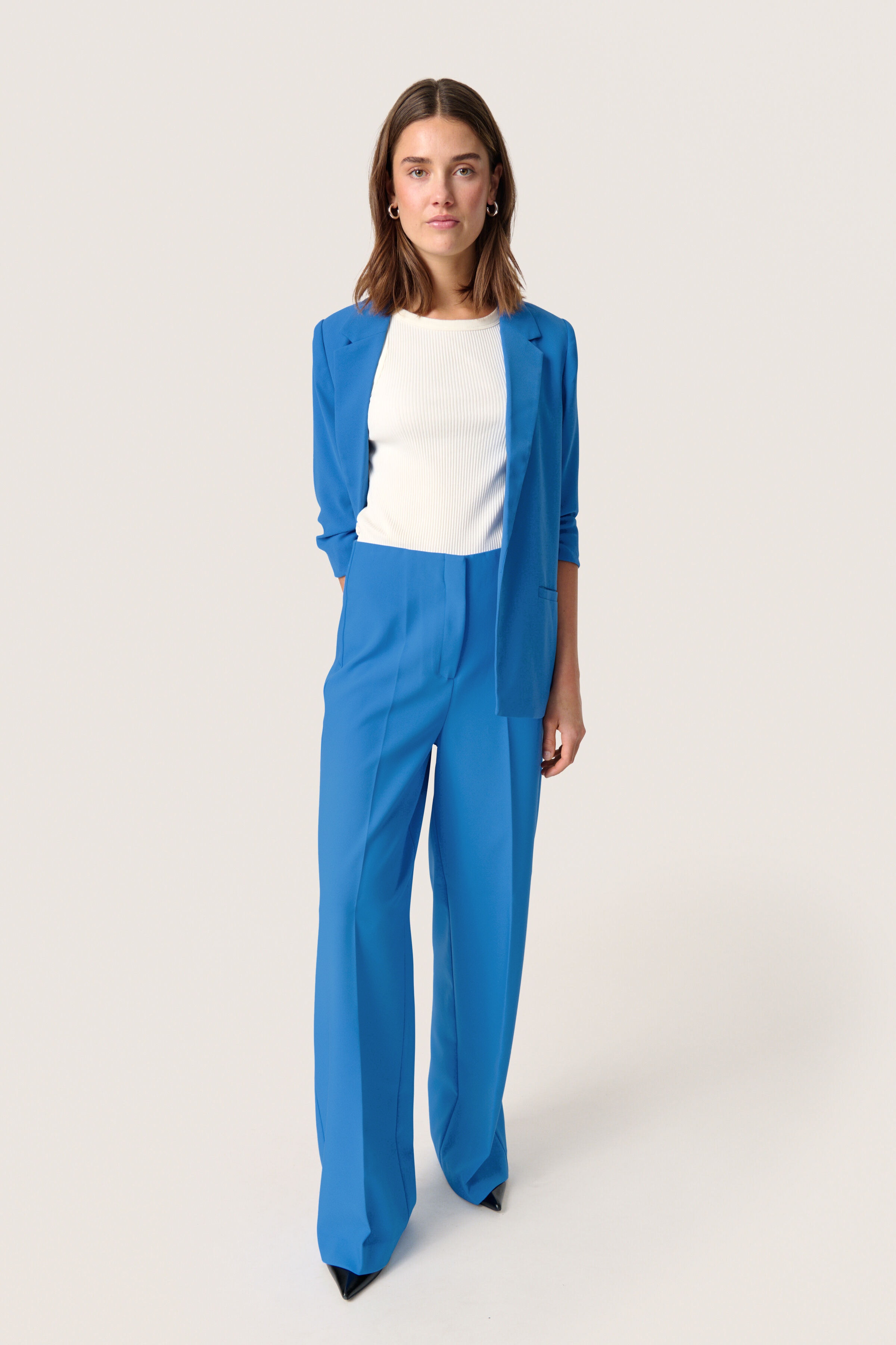 SLCorinne Wide Byxor LOOKBOOK FRONT 30407228-184043