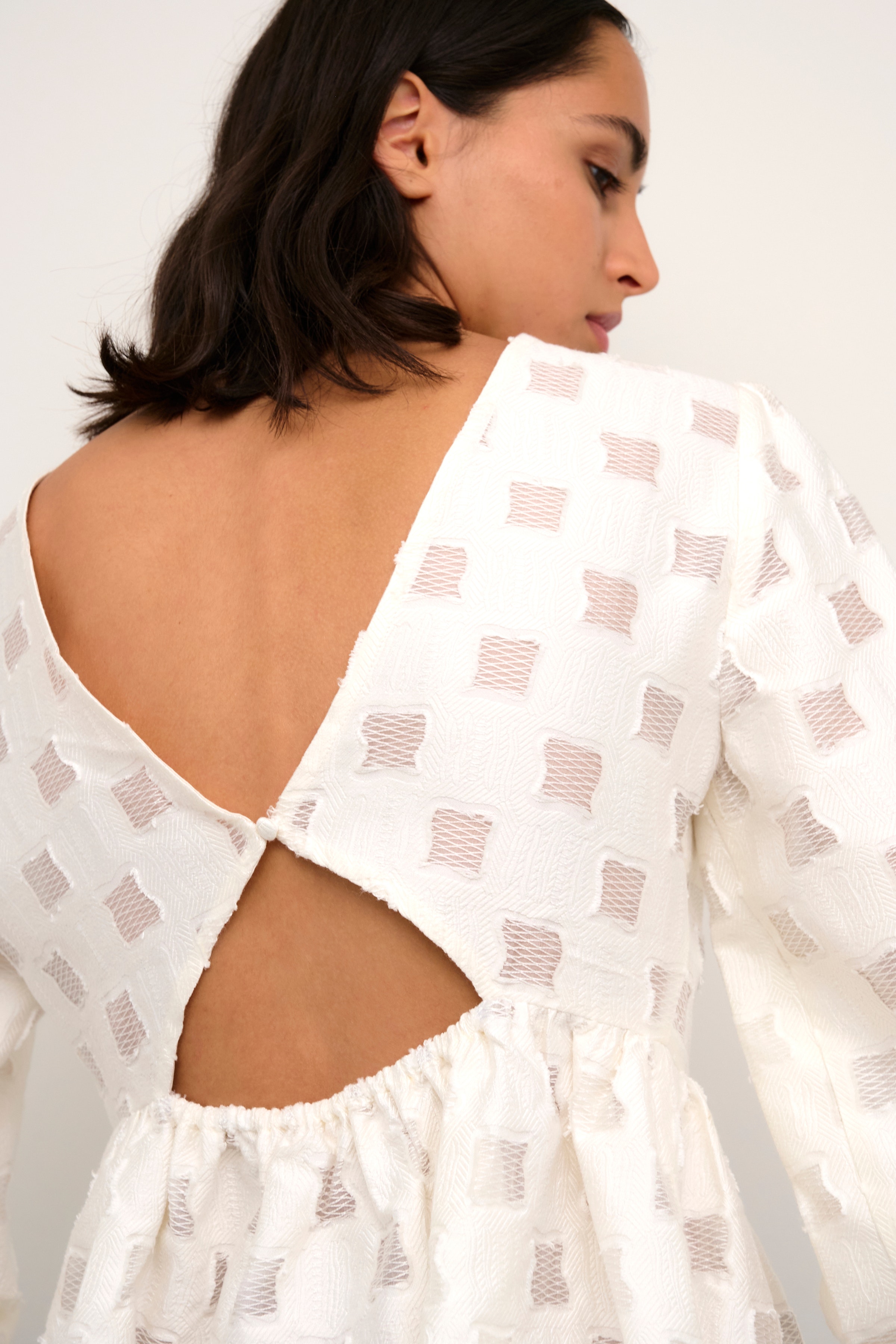 KeaKB Blouse LOOKBOOK DETAIL 10104600-110103