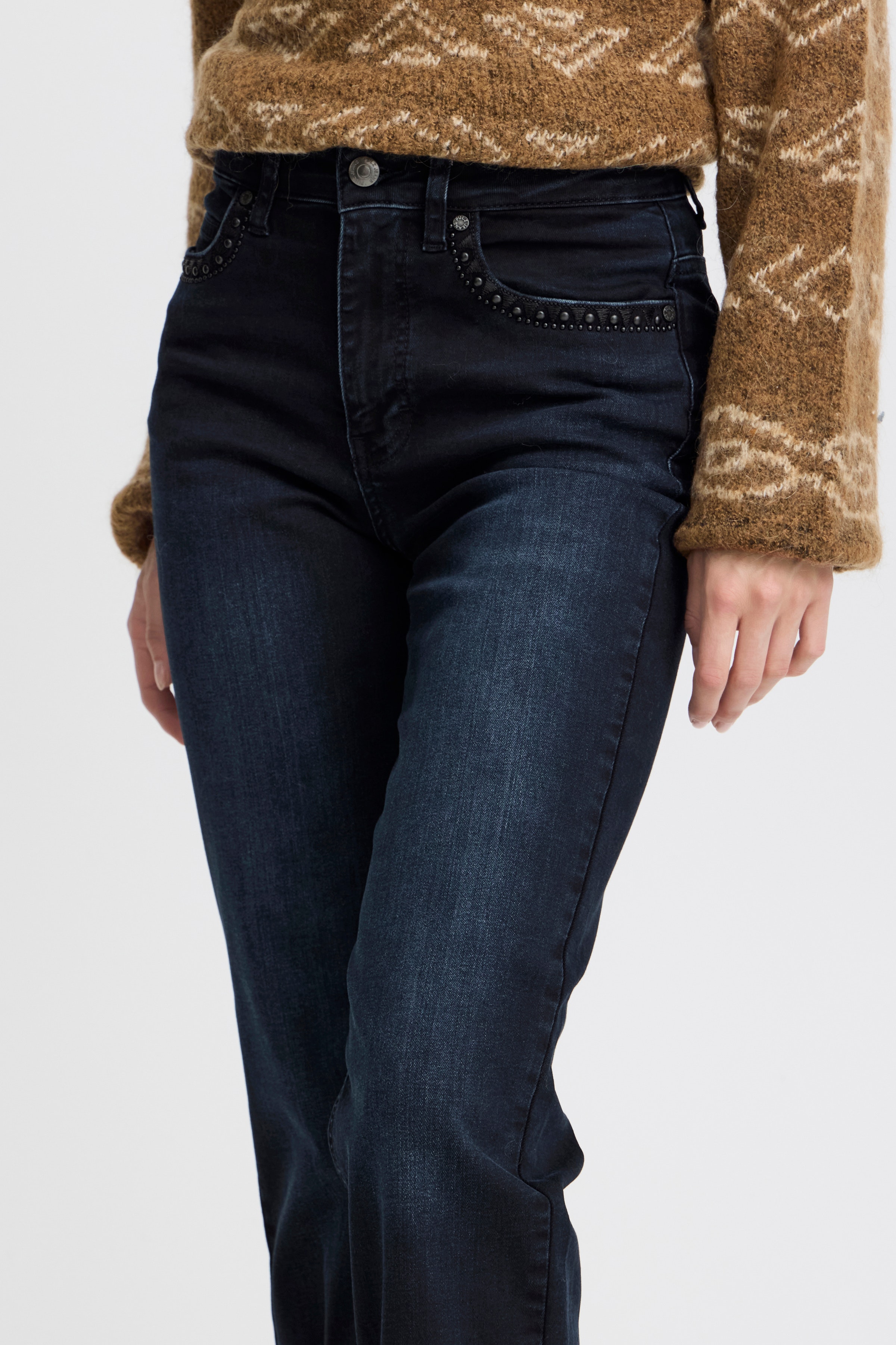 PZCARLY HW Jeans W Deco Straight Leg LOOKBOOK DETAIL 50208258-201334