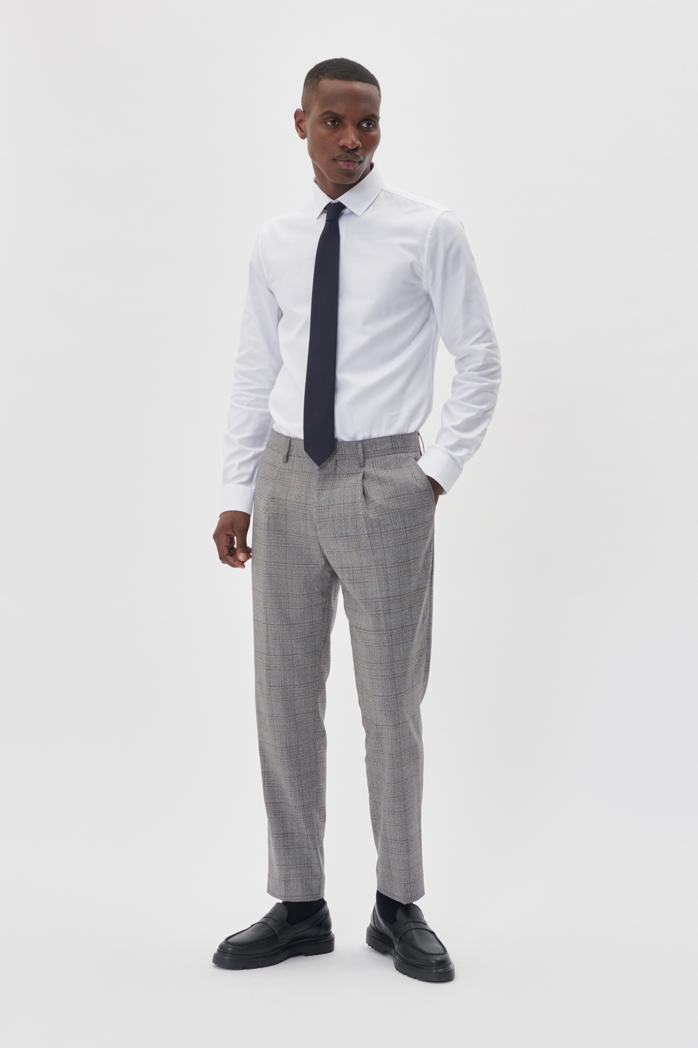 MAweller Hose LOOKBOOK FRONT 30207505-1705101