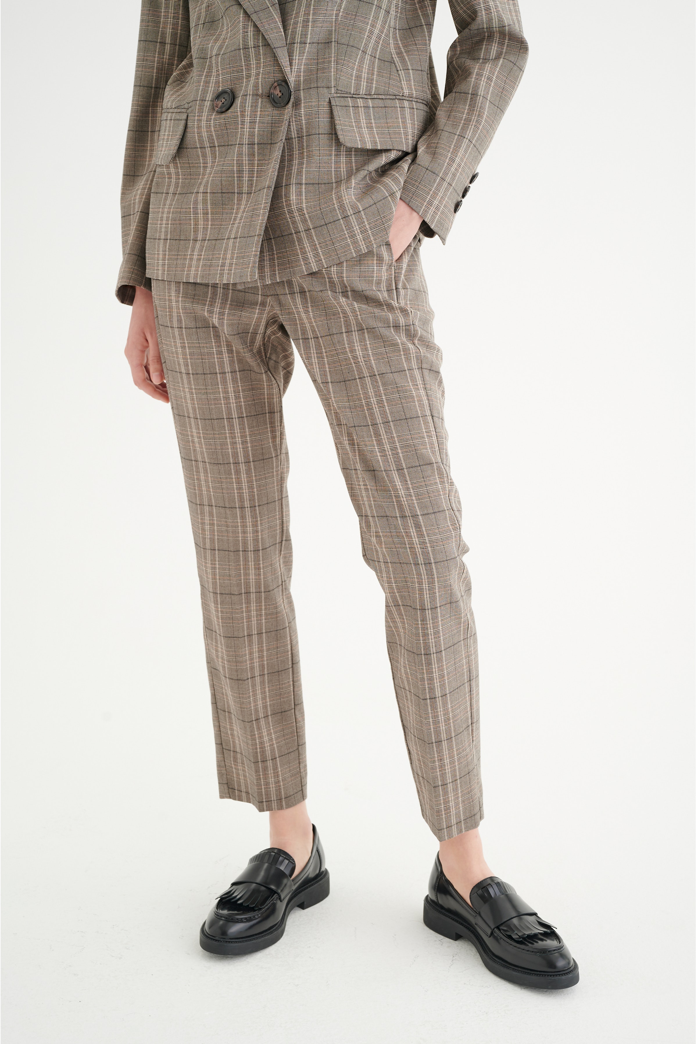 CallinaIW Hosen LOOKBOOK FRONT 30106623-300354