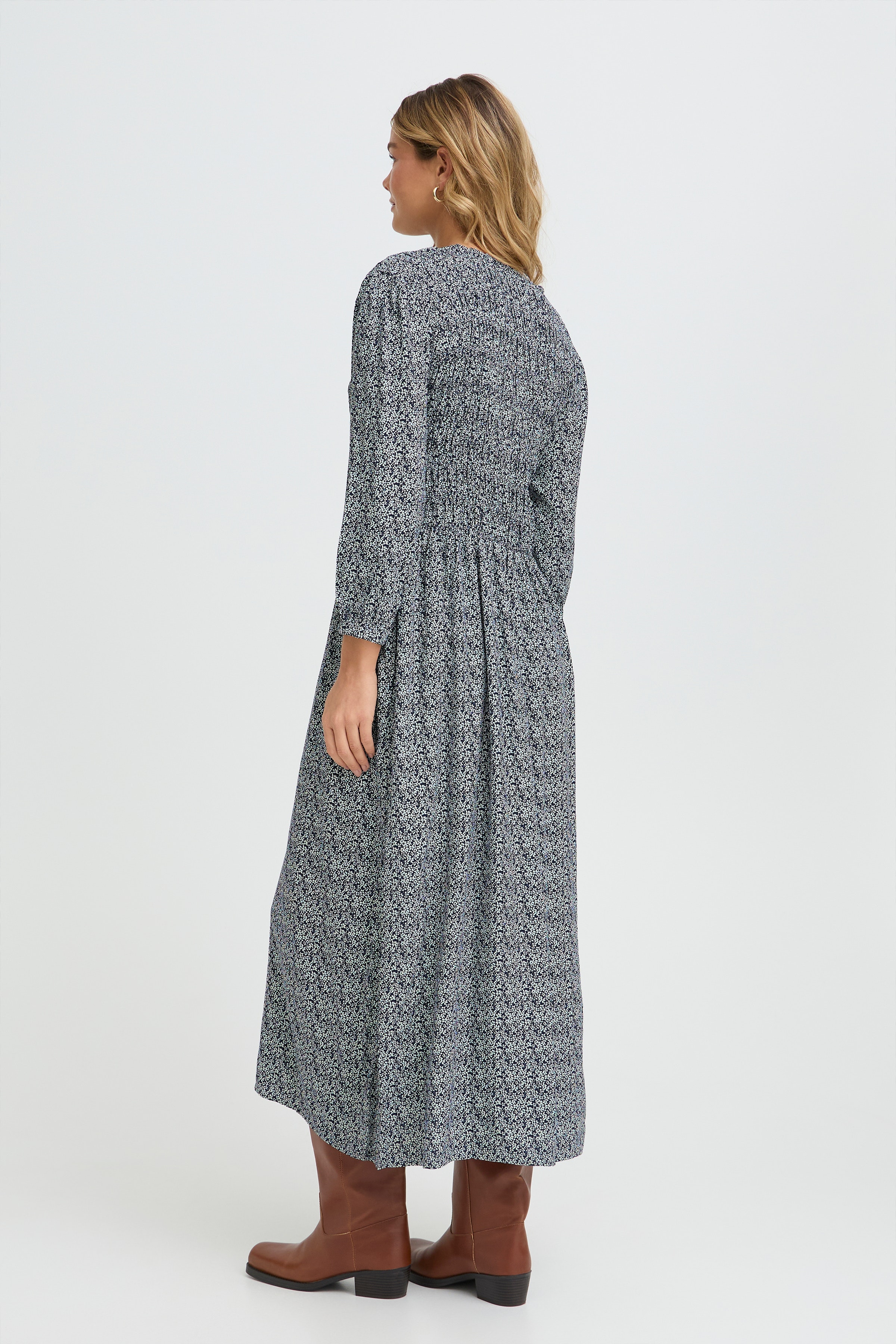 FRFLOWY Kjole LOOKBOOK BACK 20617393-900004549