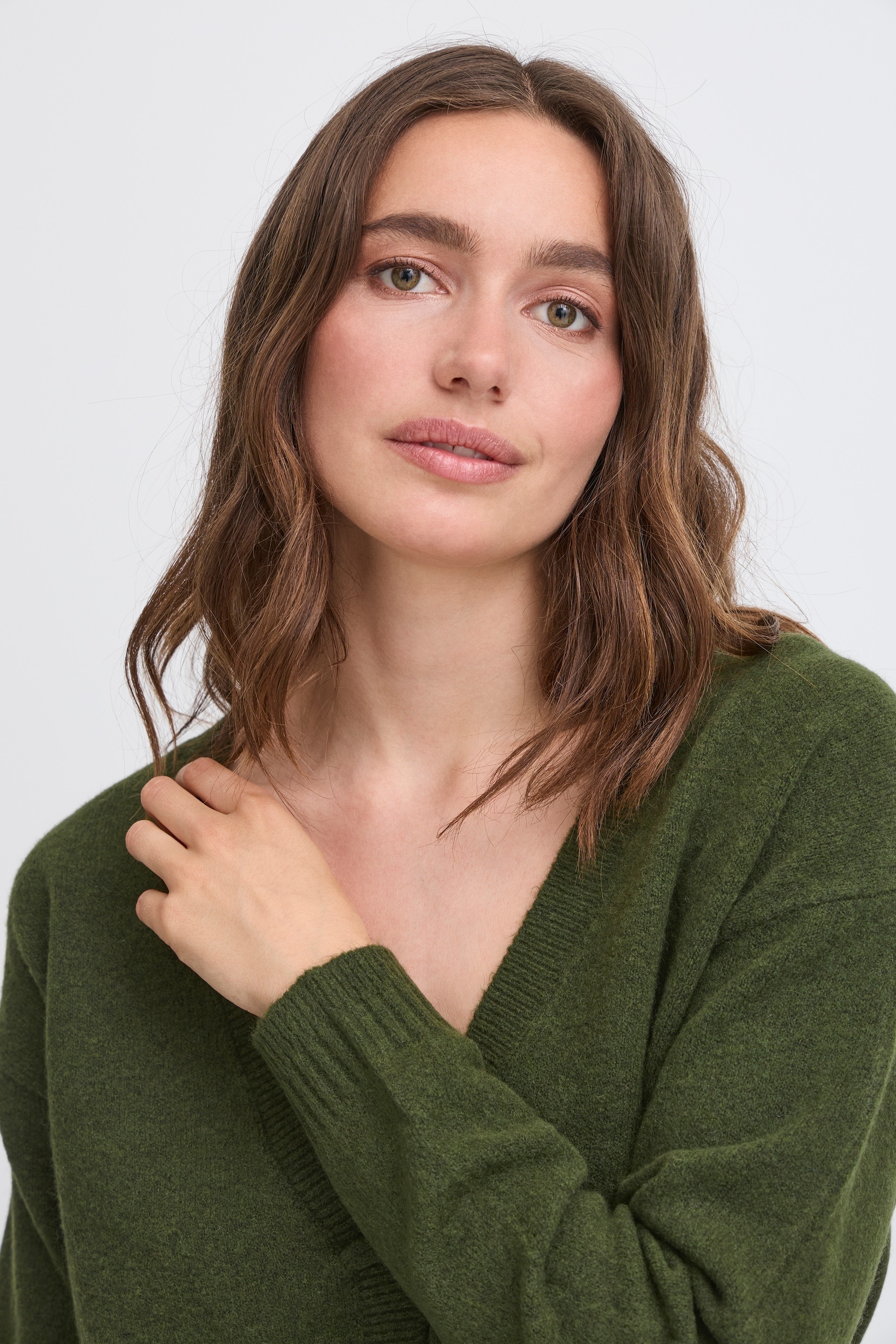 IHDASILA Cardigan LOOKBOOK DETAIL 20124215-190419