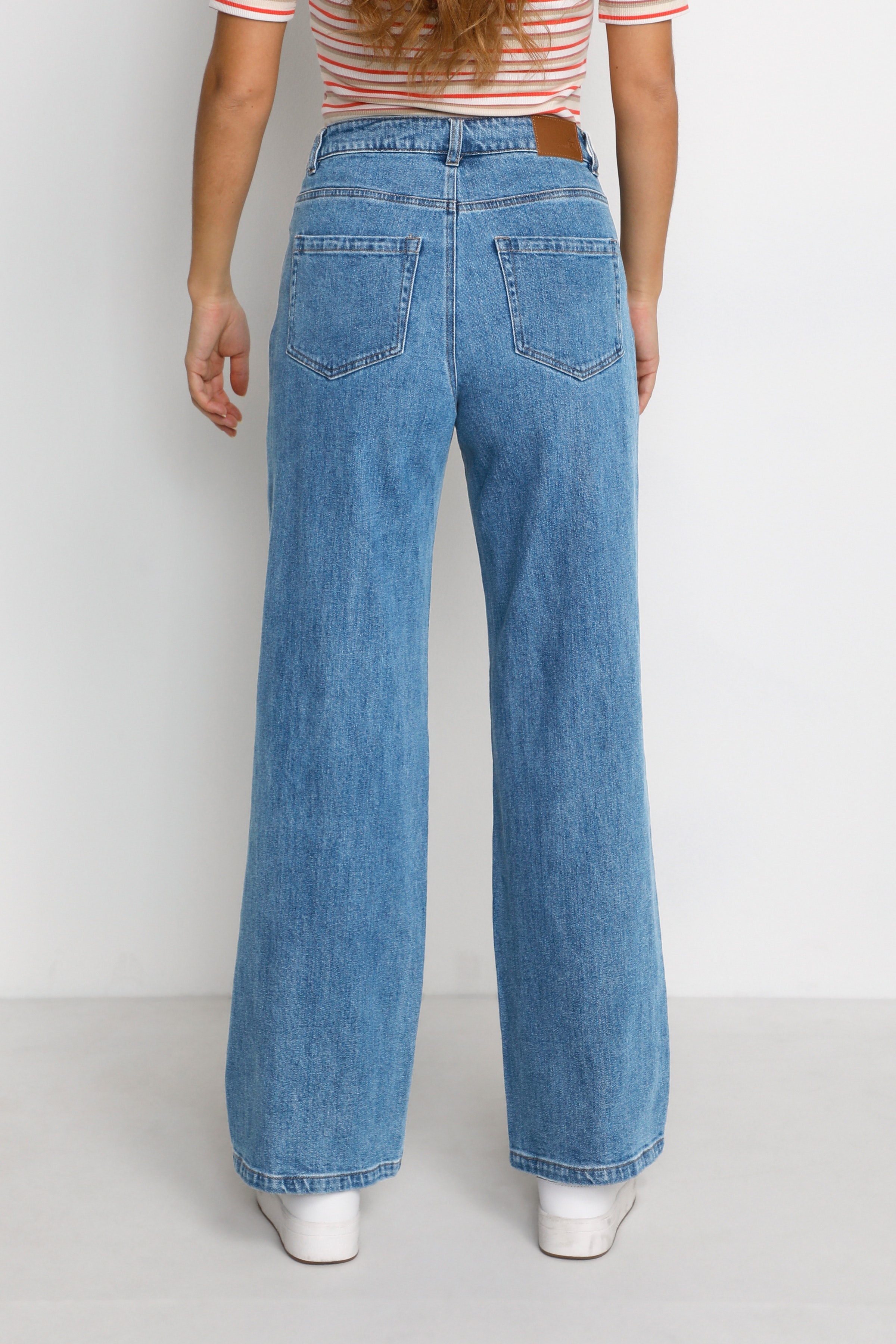 KAnico Jeans LOOKBOOK FRONT 10506252-102332