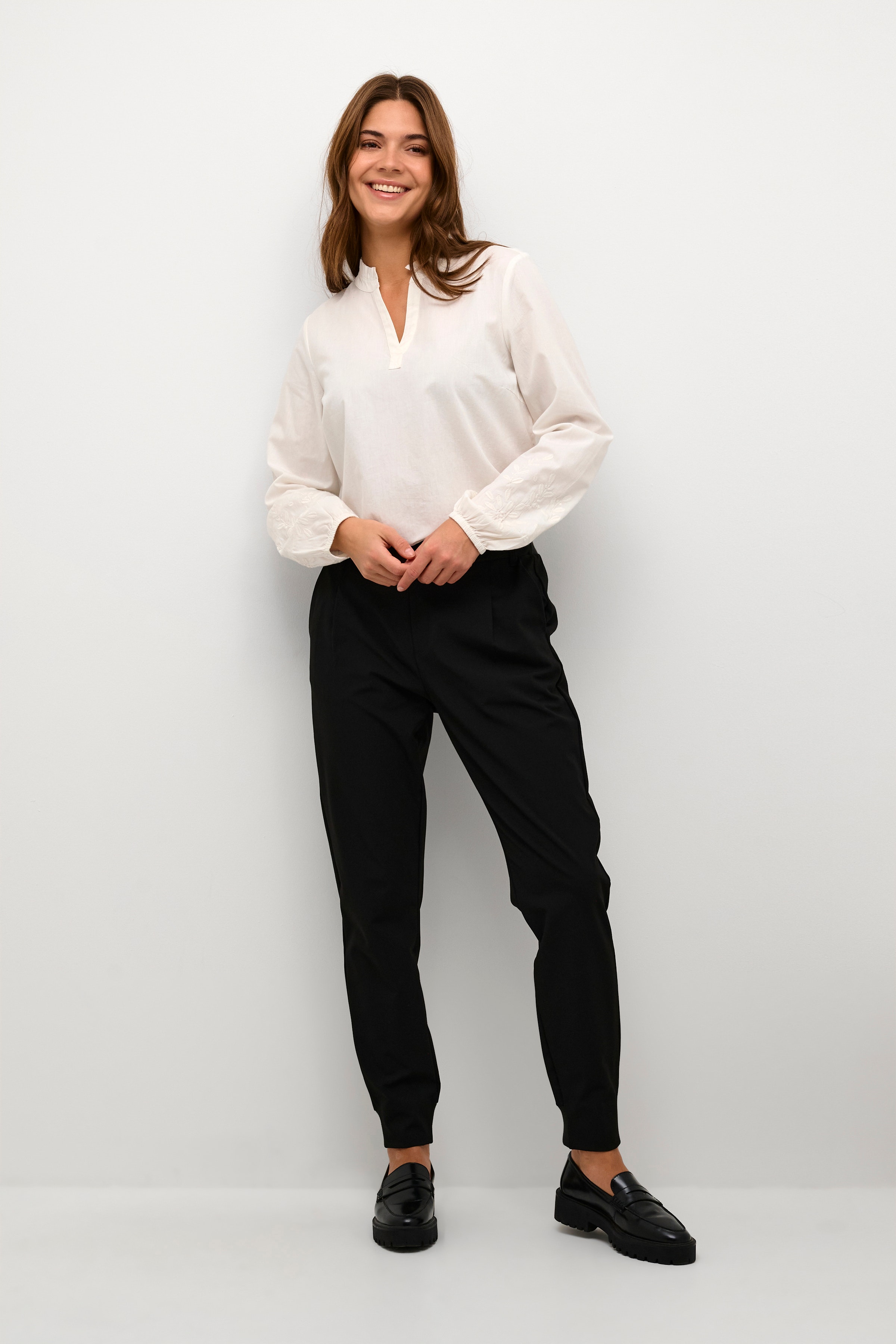 BPsabina Byxor LOOKBOOK FRONT 10590408-100121B