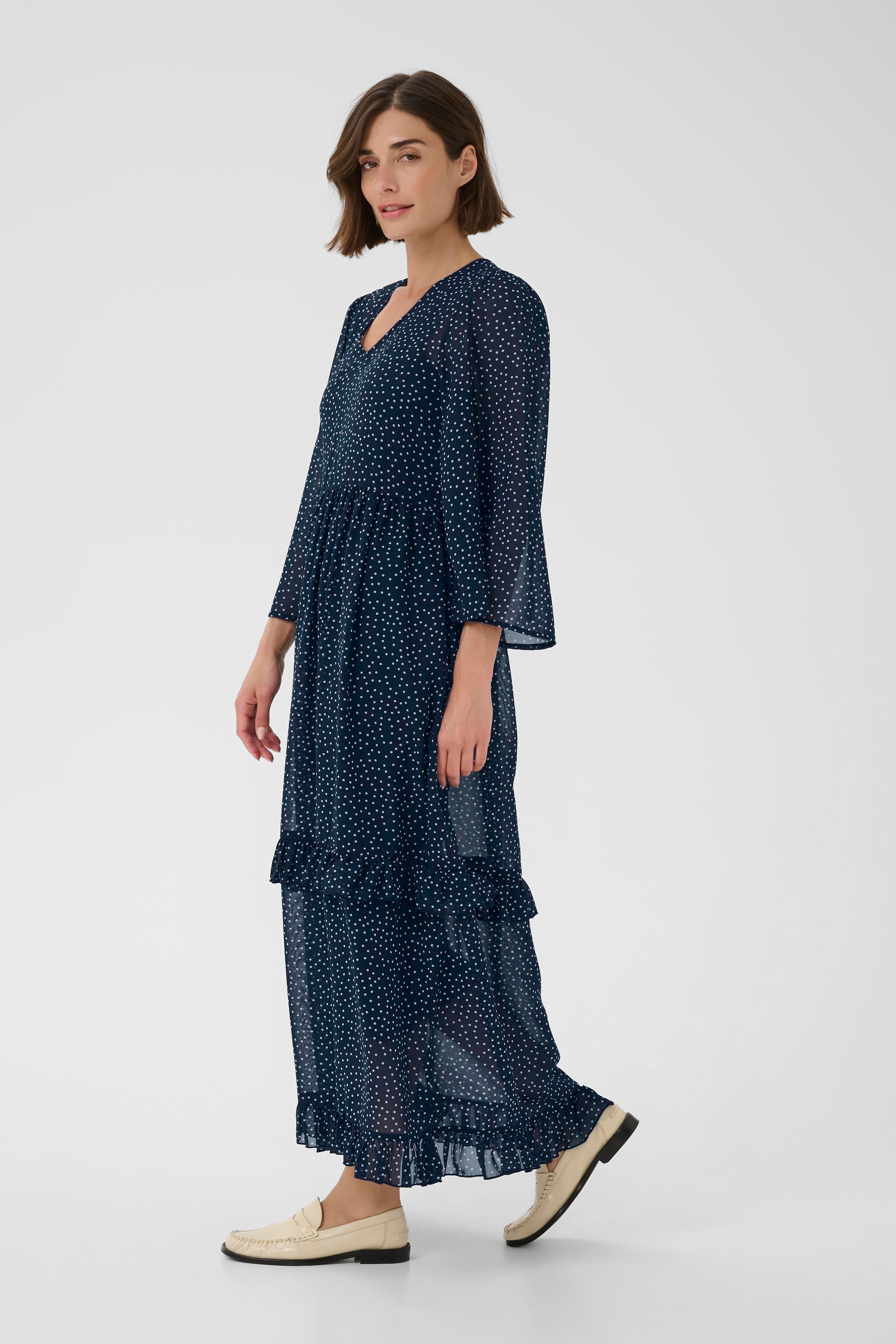 CUalita Kjole med prikker LOOKBOOK FRONT 50112722-108939