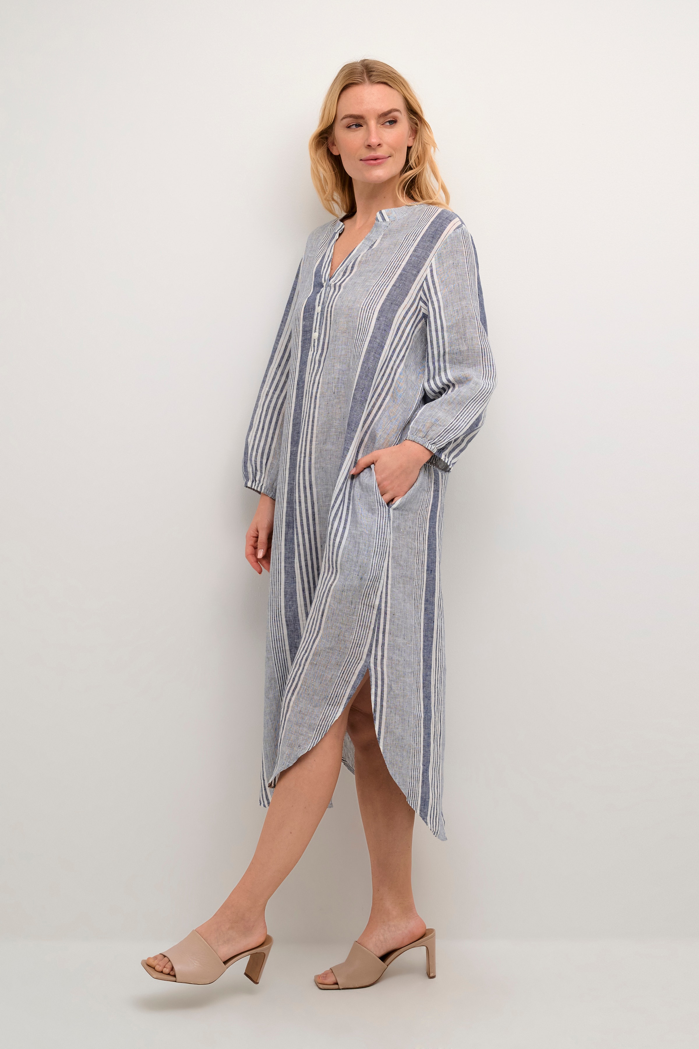 CUmolly Linen dress LOOKBOOK FRONT 50110419-105628