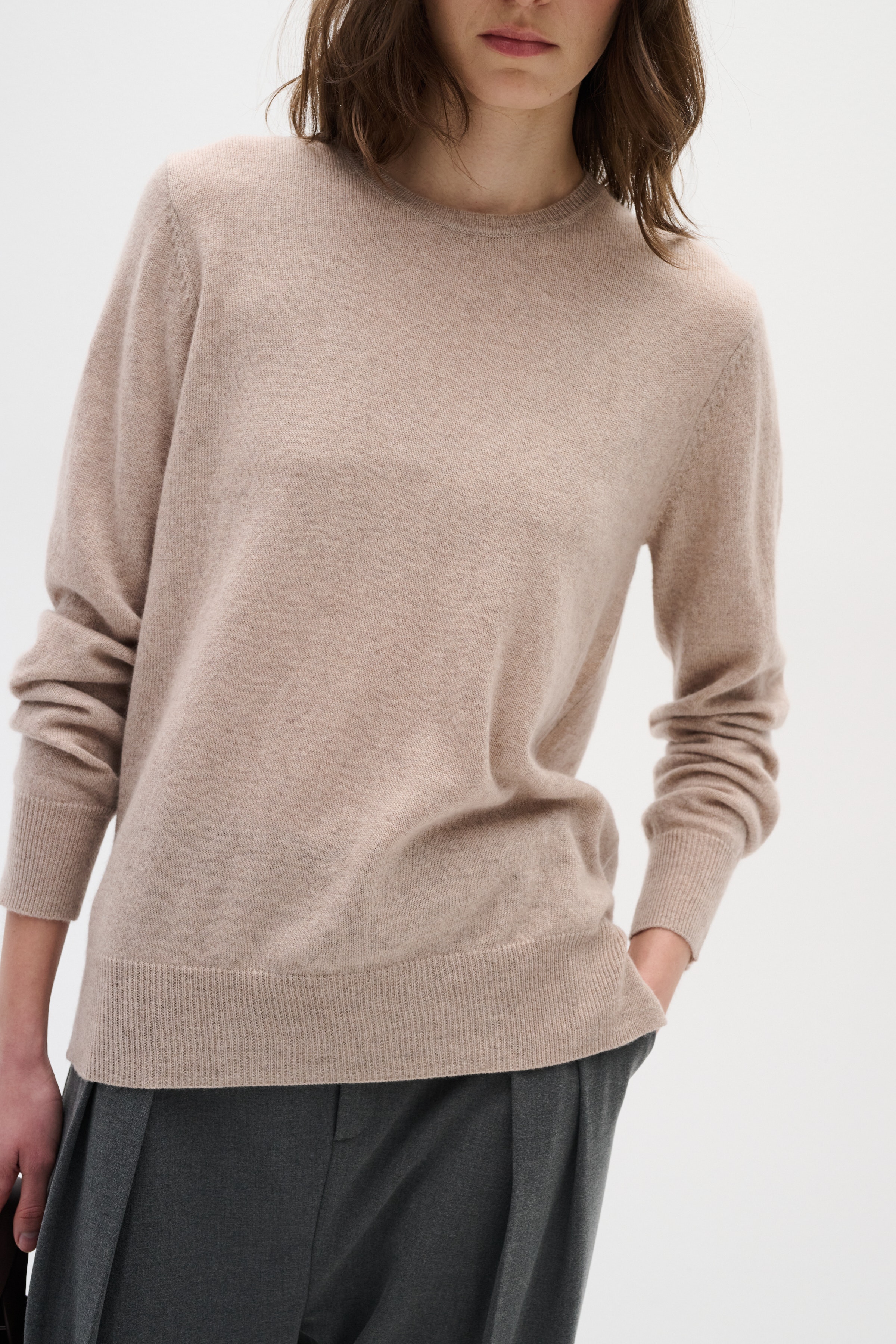 LukkaIW Crew-neck Kashmir Pullover LOOKBOOK DETAIL 30107629-10110