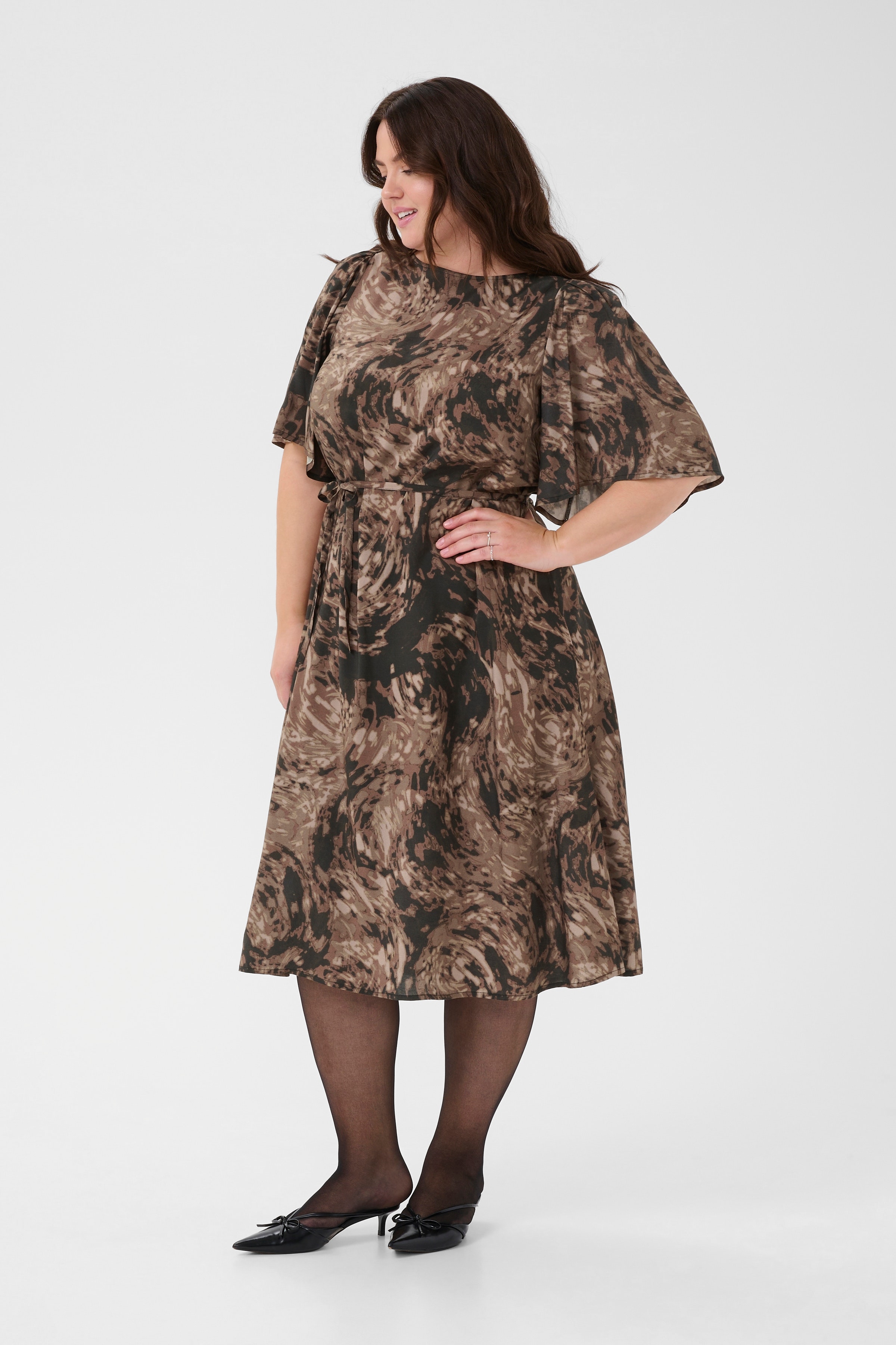 KCjamia Kleid LOOKBOOK FRONT 10583811-108502