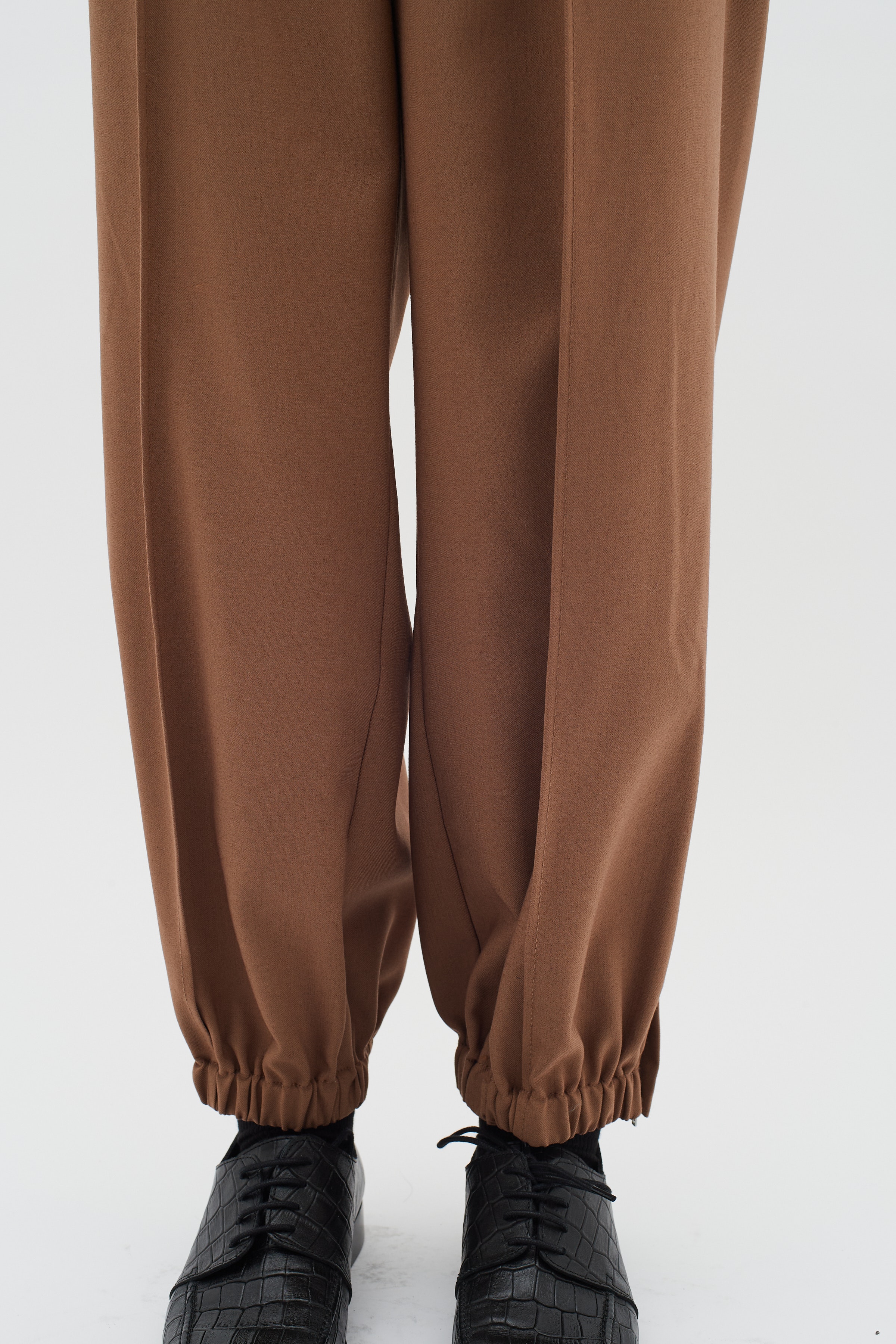 KhaiIW Track Trousers LOOKBOOK DETAIL 30109721-181019