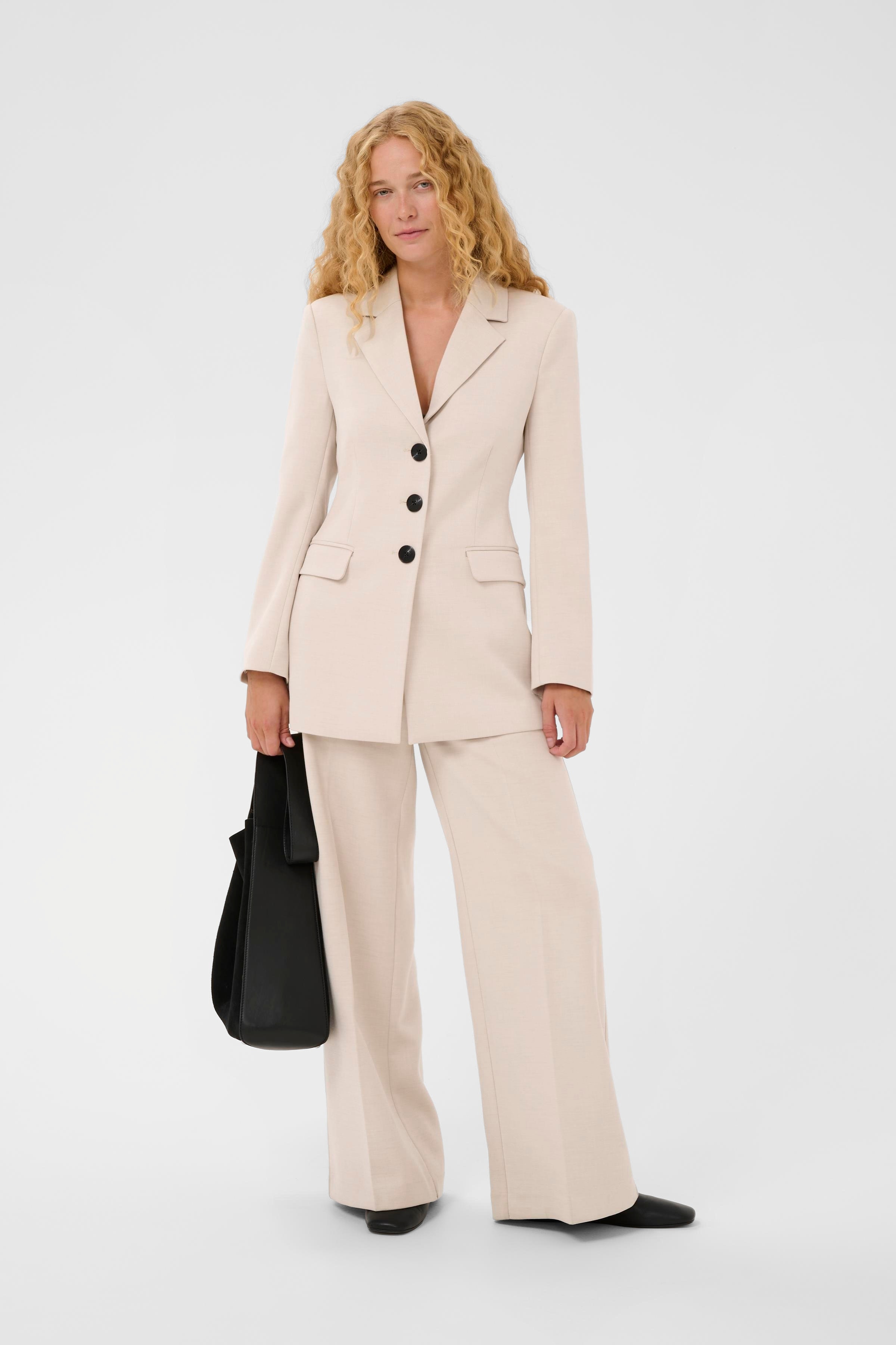 HOLLYNIW Blazer LOOKBOOK FRONT 30112213-300597