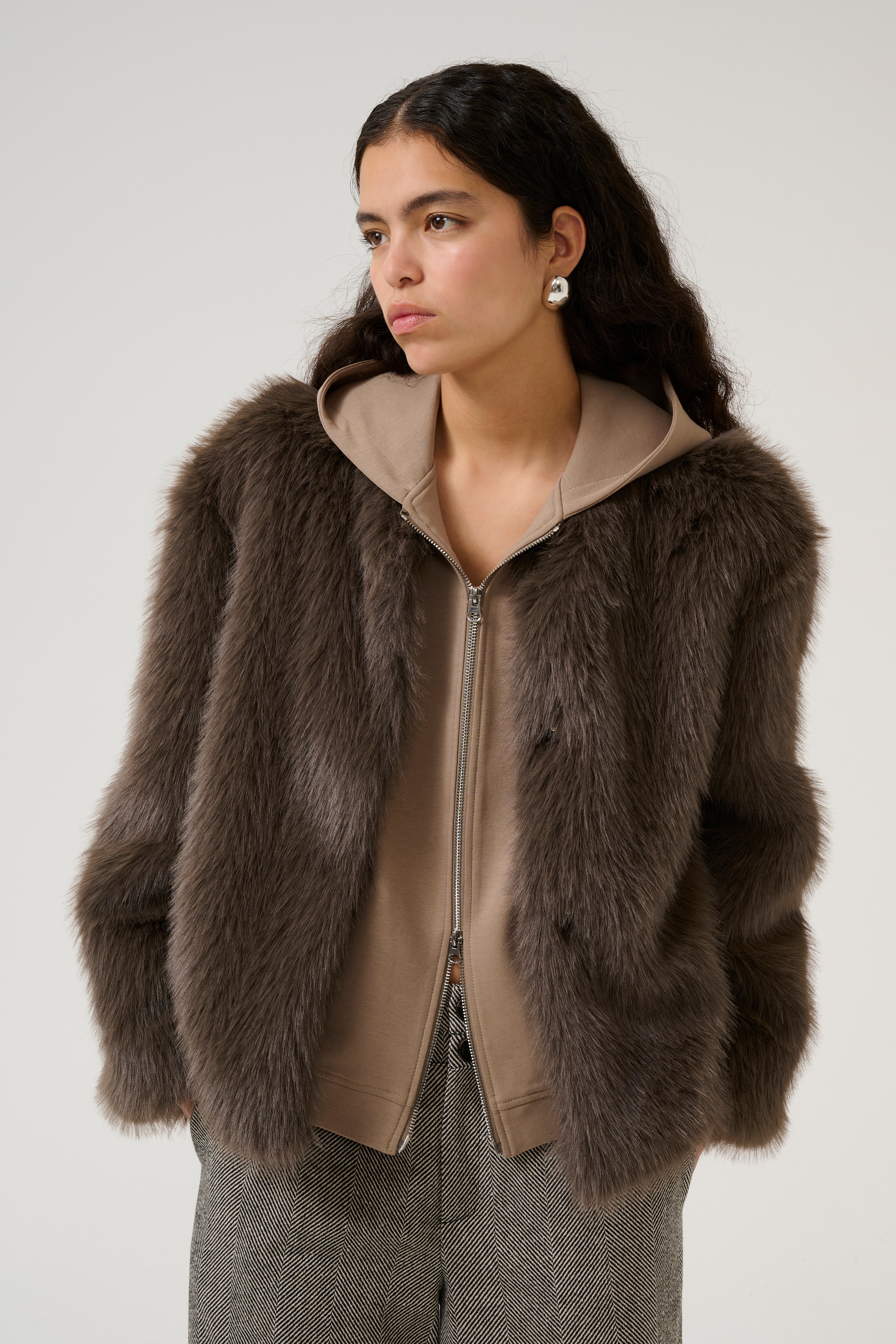 KBSerenity Faux Fur Jacke LOOKBOOK FRONT 10105337-190809