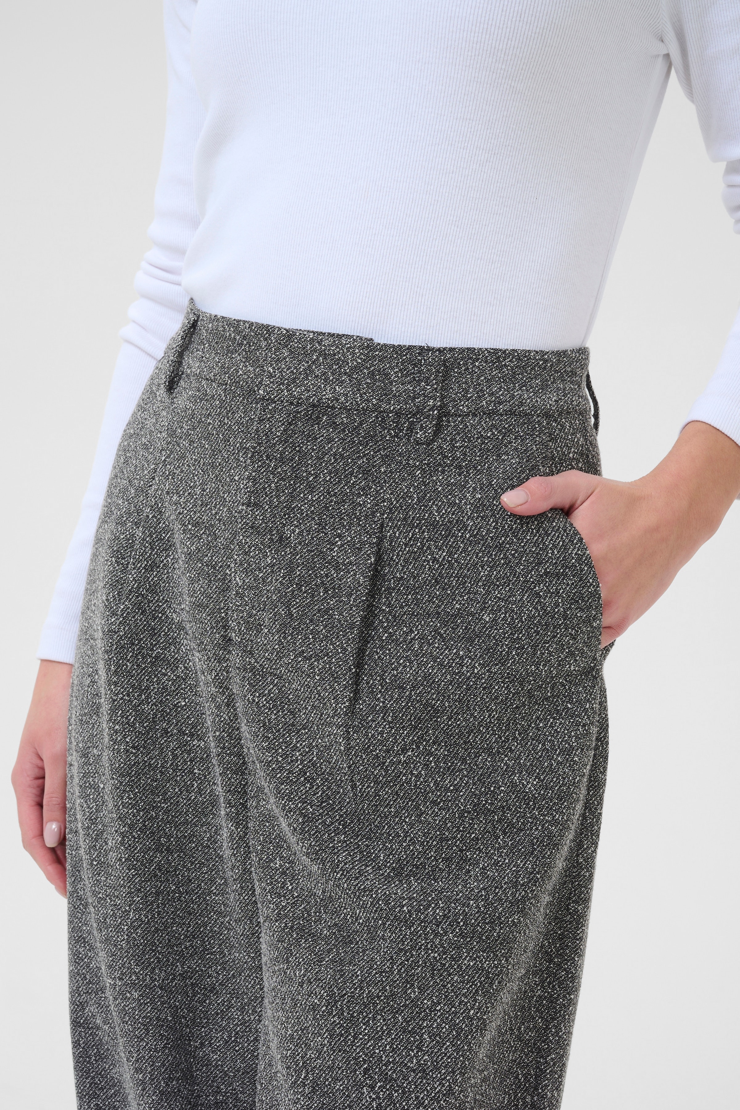 KAalba Pantalon LOOKBOOK DETAIL 10510724-108222