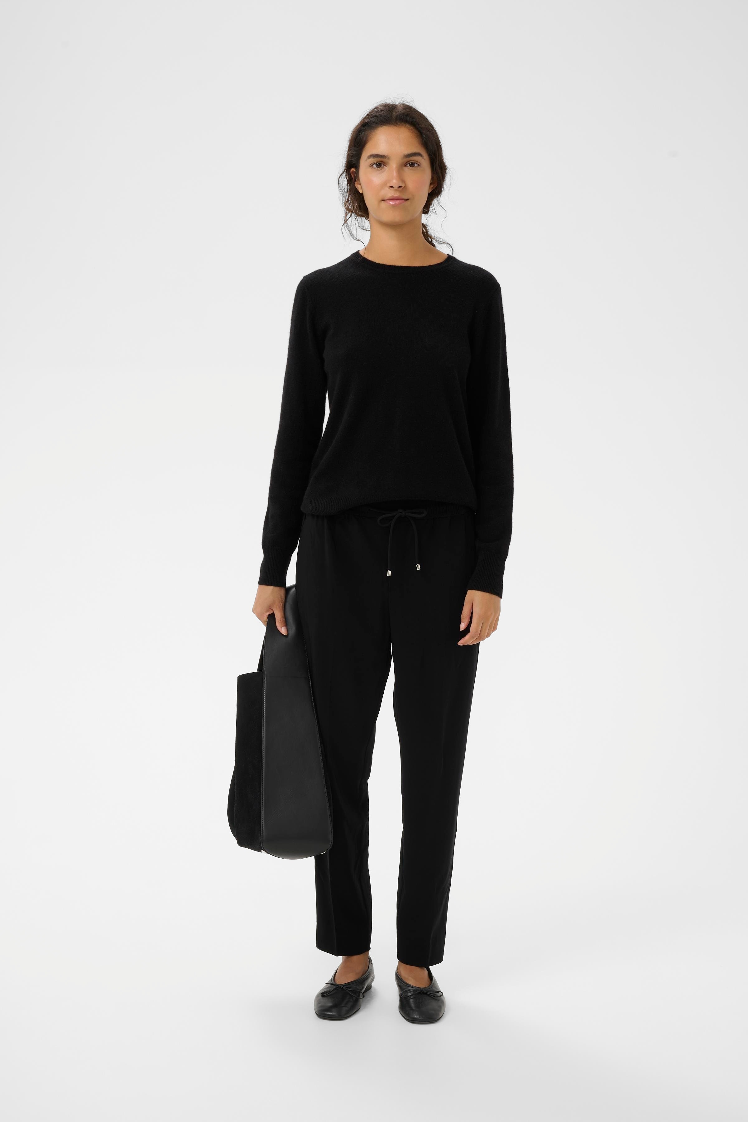 AdianIW Bukser LOOKBOOK FRONT 30107827-194008