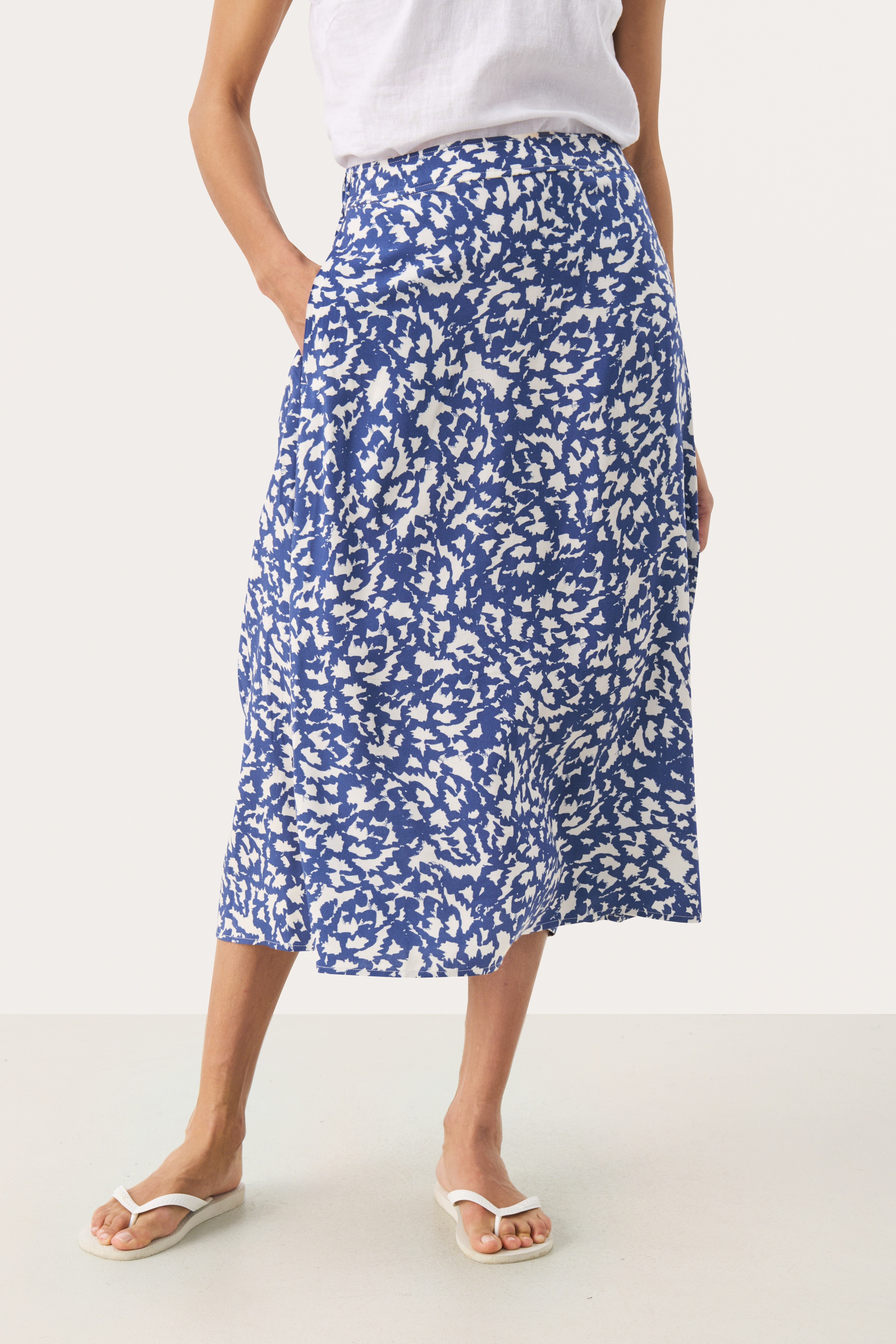 BiseraPW Kjol LOOKBOOK FRONT 30308685-303804