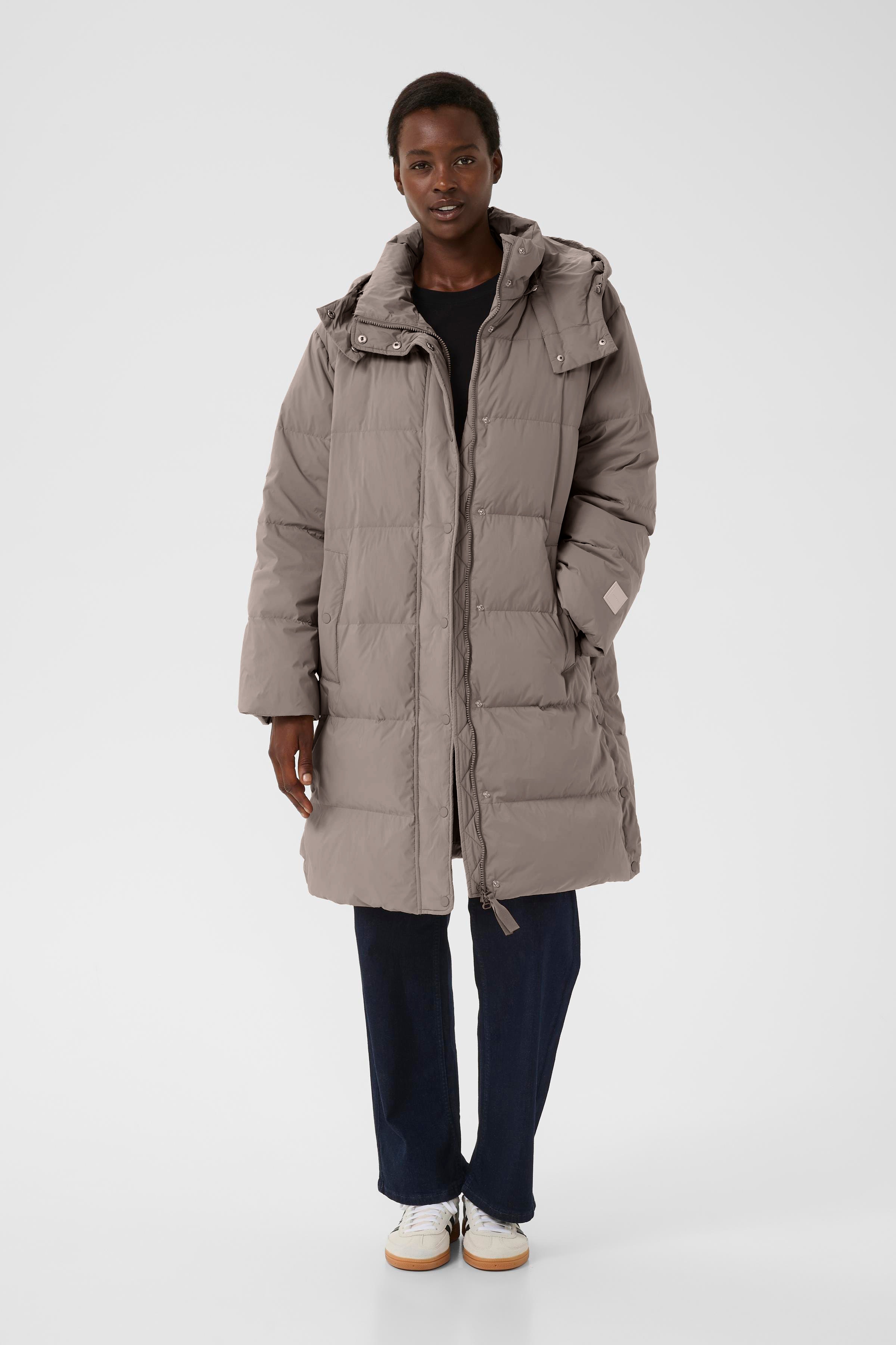 SabaPW Mantel LOOKBOOK FRONT 30309729-171212