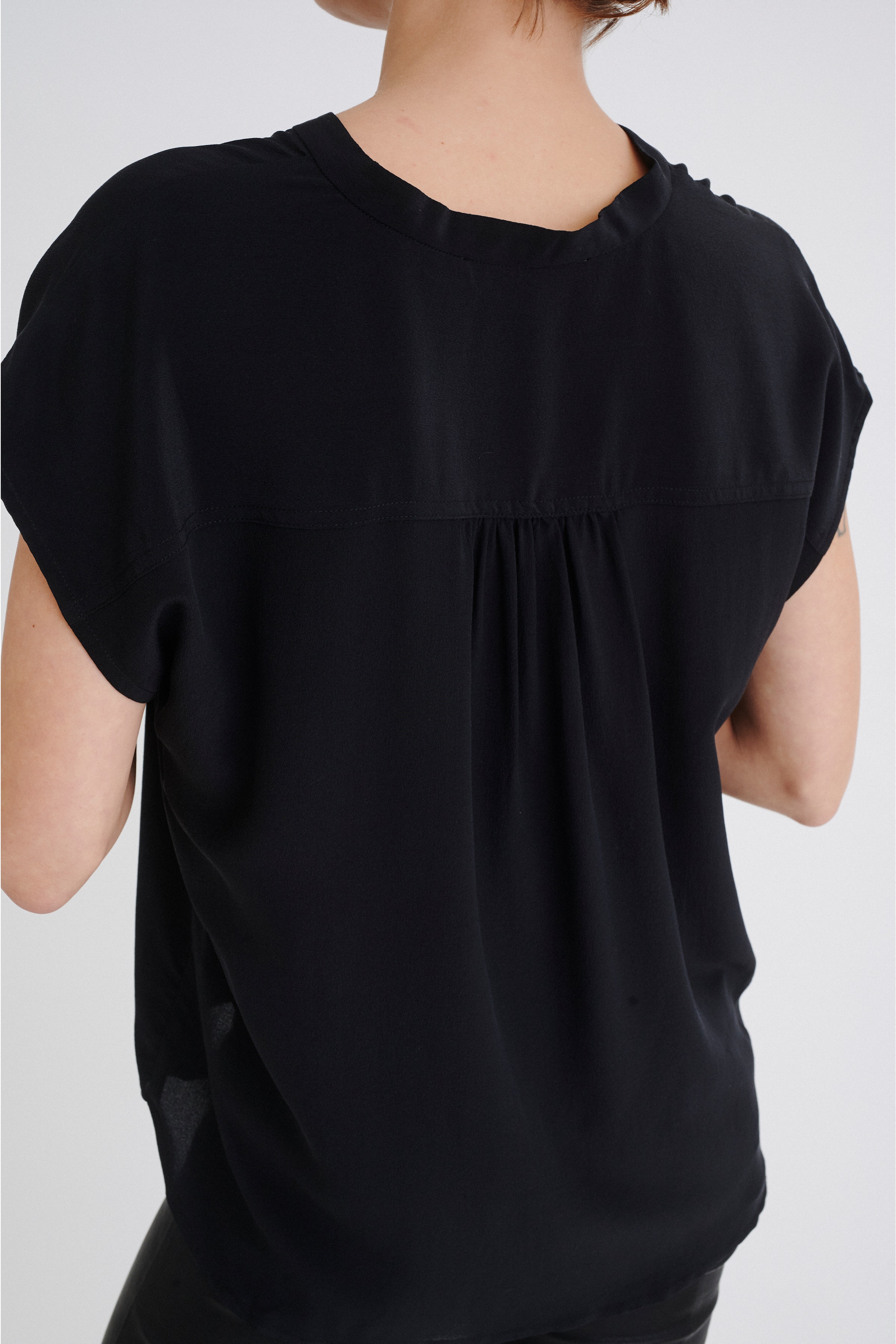 Lucie Top LOOKBOOK BACK 30104239-10050